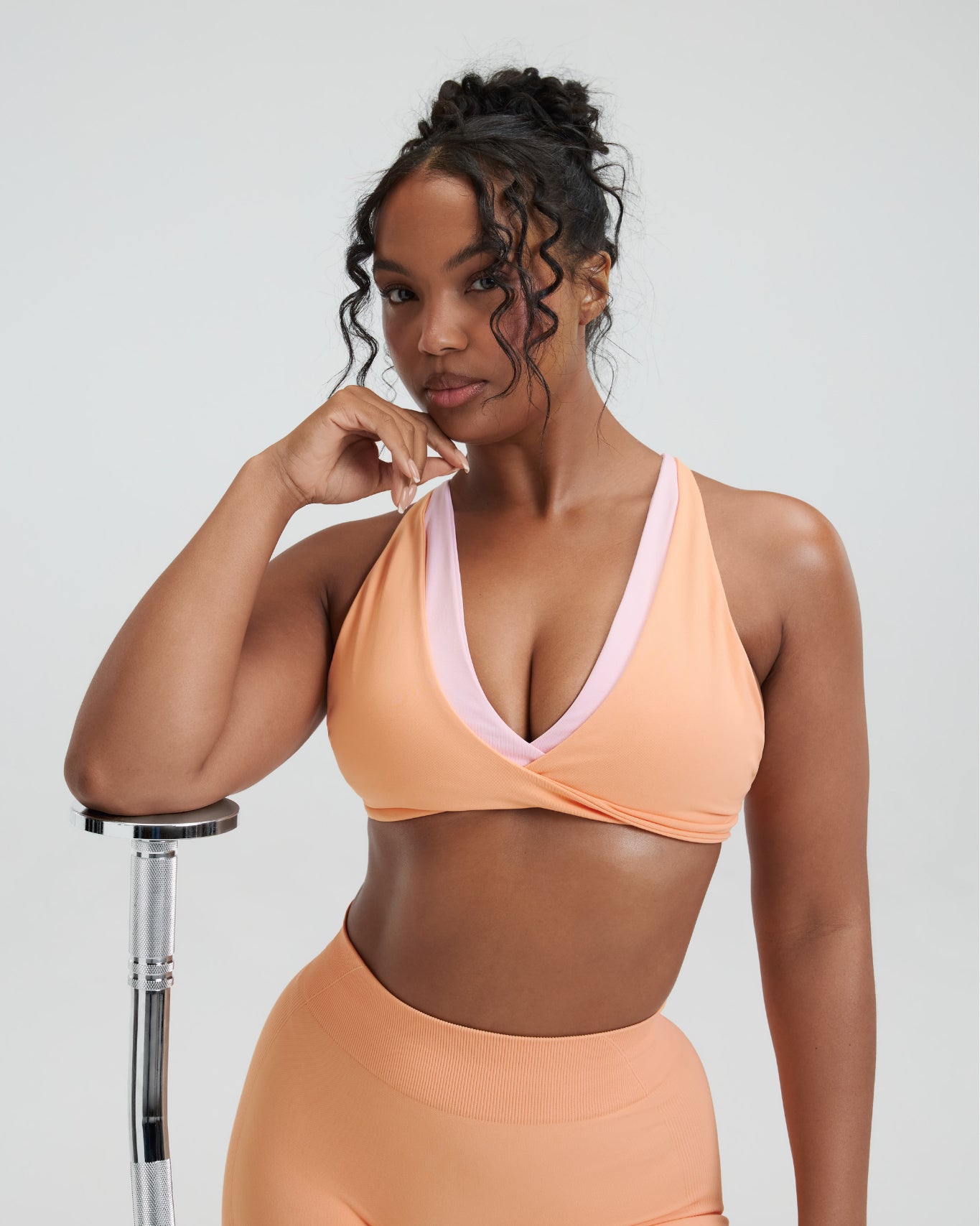 Elevate™ Sculpting Seamless Twisted Bra | Melon Ice
