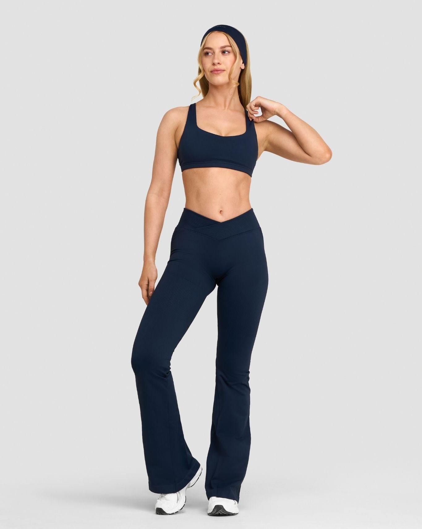 Elevate™ Sculpting Mid V-Waist Scrunch Flare | Midnight Navy