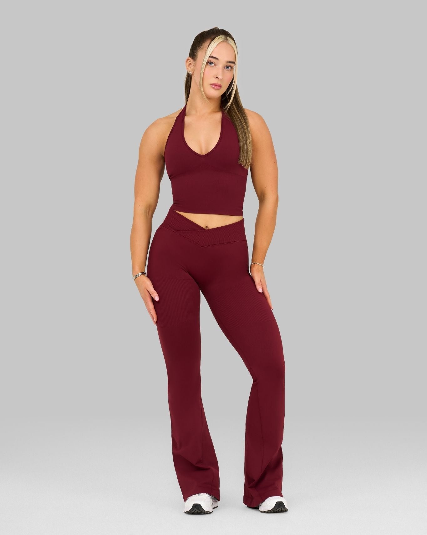 Elevate™ Sculpting Mid V-Waist Scrunch Flare | Fine Wine