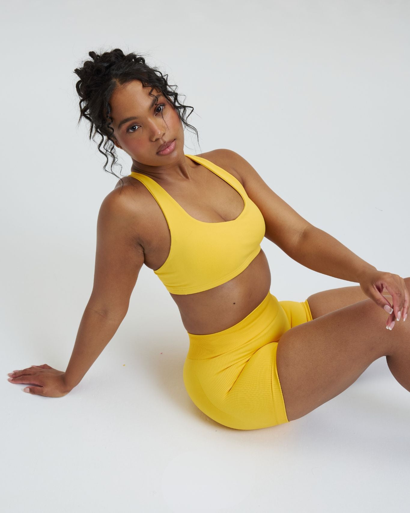 Elevate™ Sculpting Medium Impact Multiway Bra | Banana
