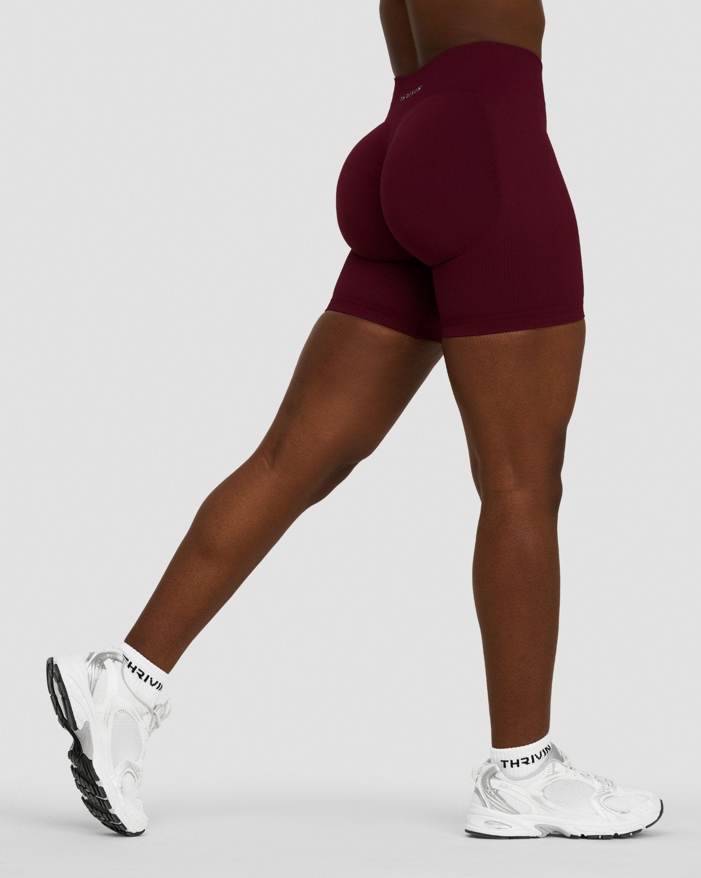 Elevate™ Sculpting Mid Waist Scrunch Shorts | Merlot