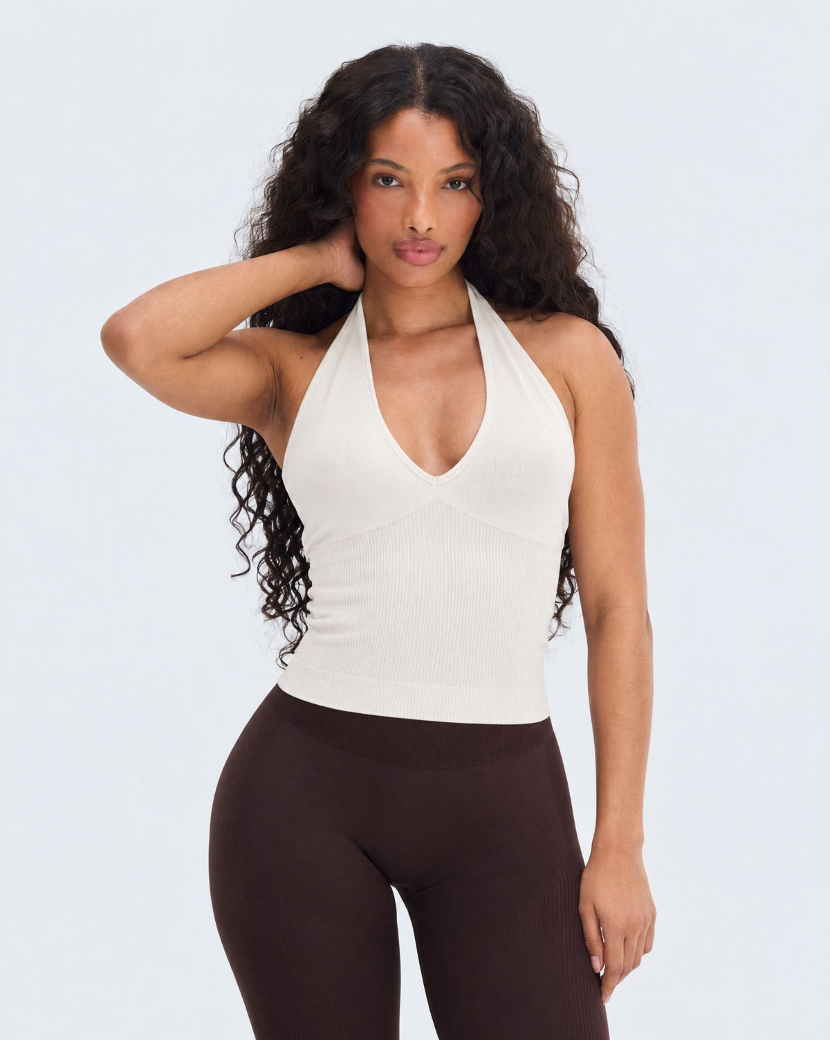 Elevate™ Top Halter Sin Costuras con Efecto Moldeador | Blanco