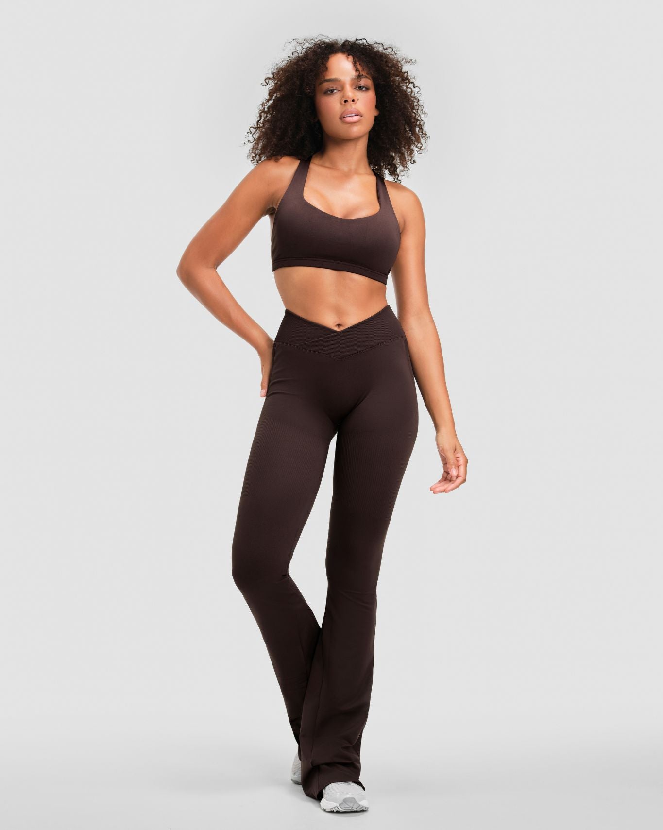 Sculpting Mid V-Waist Scrunch Flared Leggings - Coffee | Thrivin