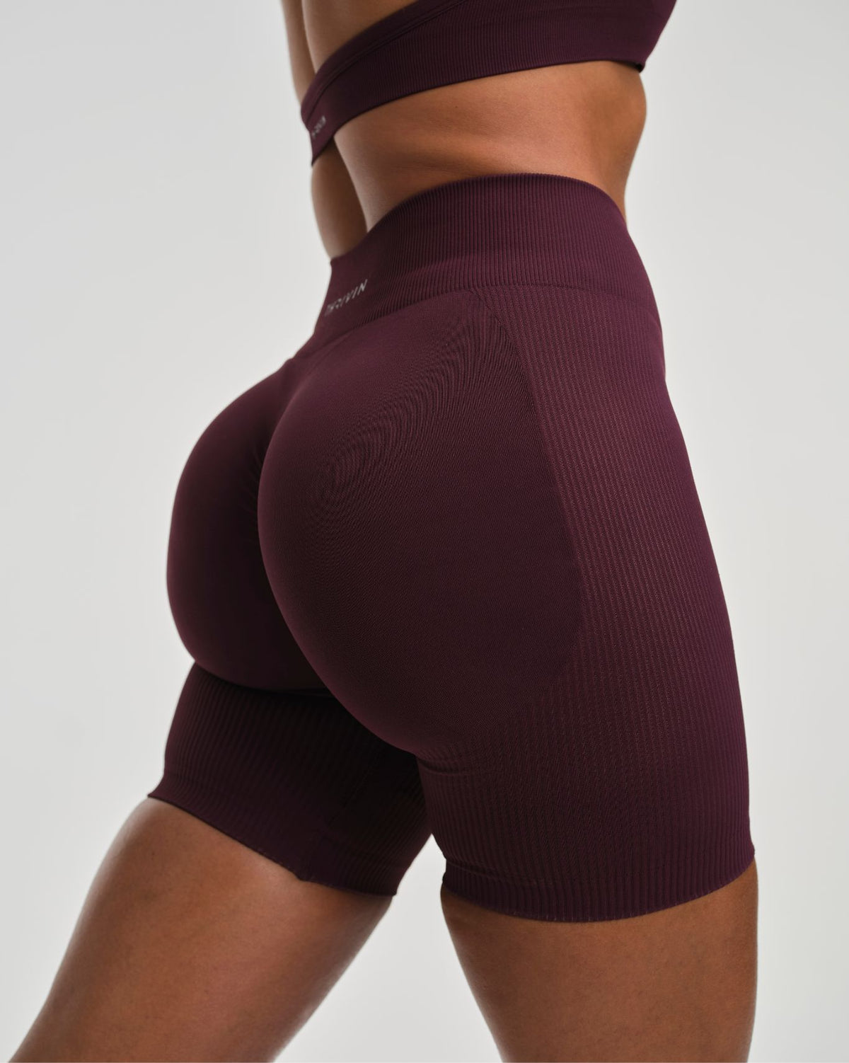 Arise – Nahtlose Sculpt-Ripp-Contour-Leggings – Schwarz