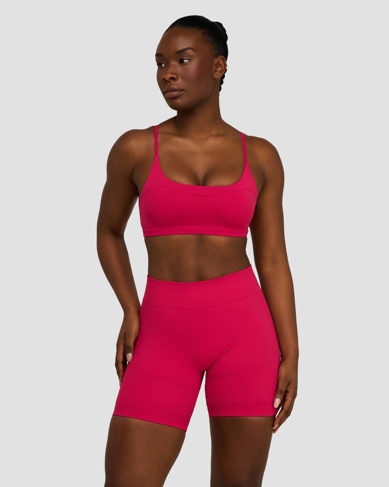 Elevate™ Sculpting Seamless Scoop Neck Bra | Strawberry