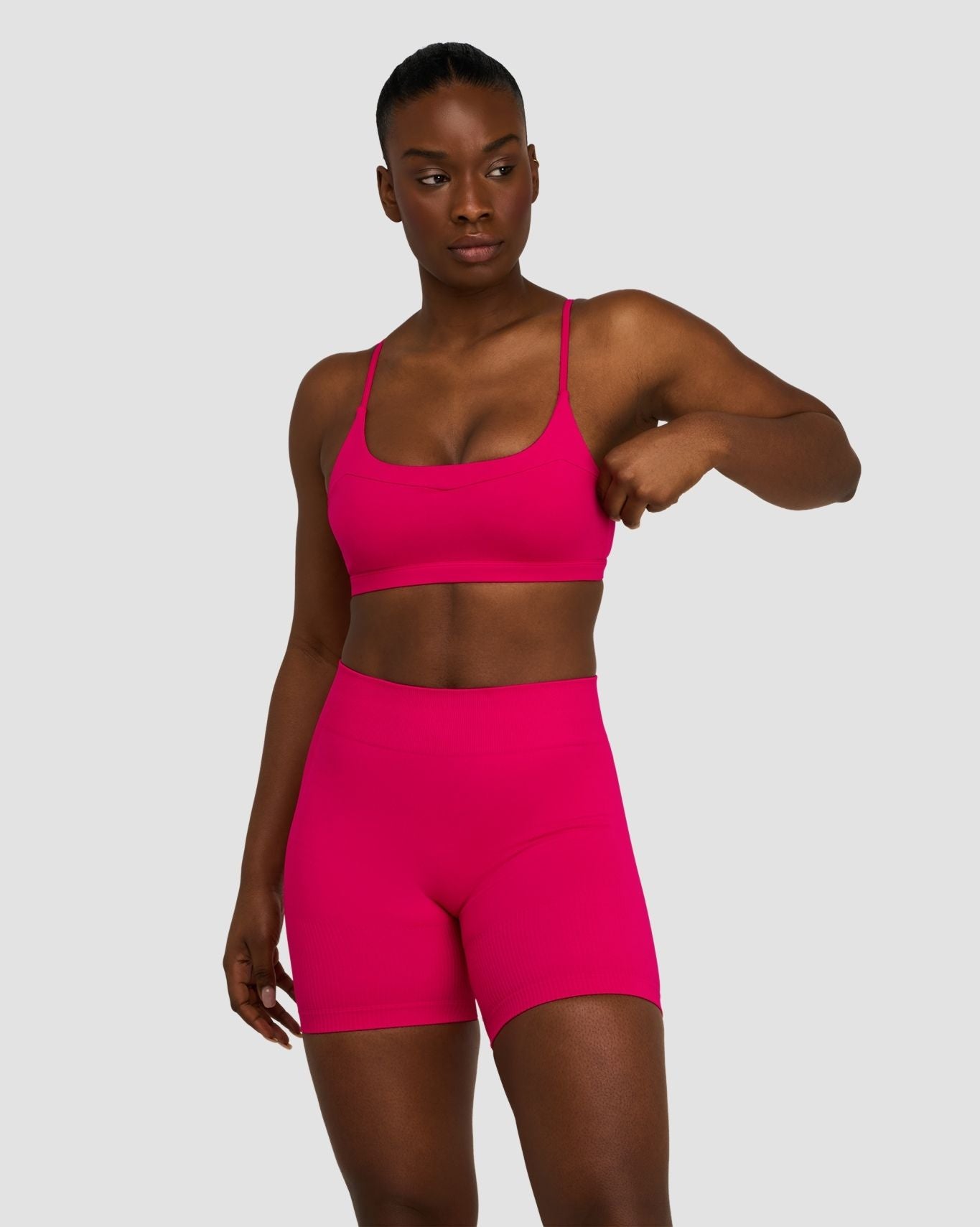 Elevate™ Sujetador modelador sin costuras con escote redondo | Fresa