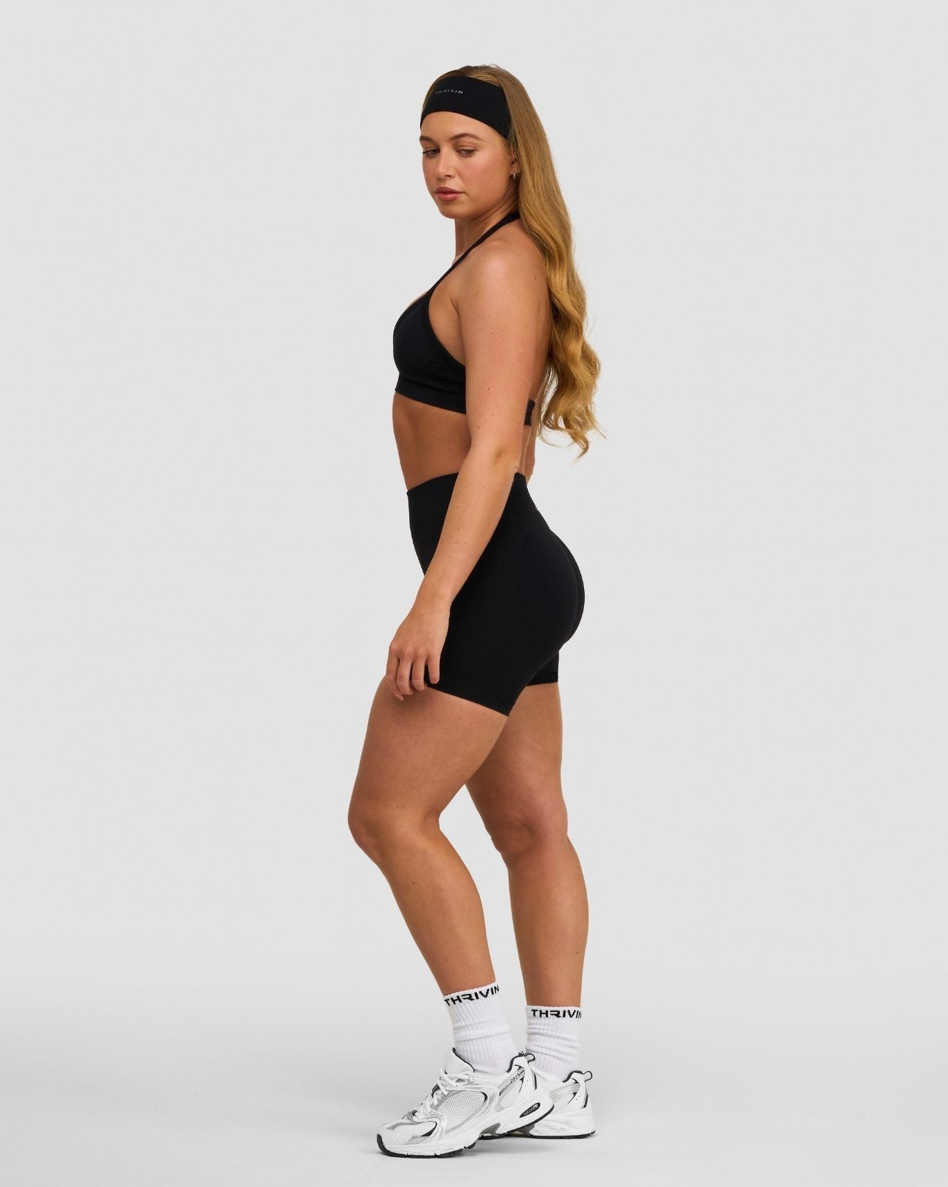 Elevate™ Sujetador Halter Ajustable Sin Costuras de Moldeado | Negro Noche