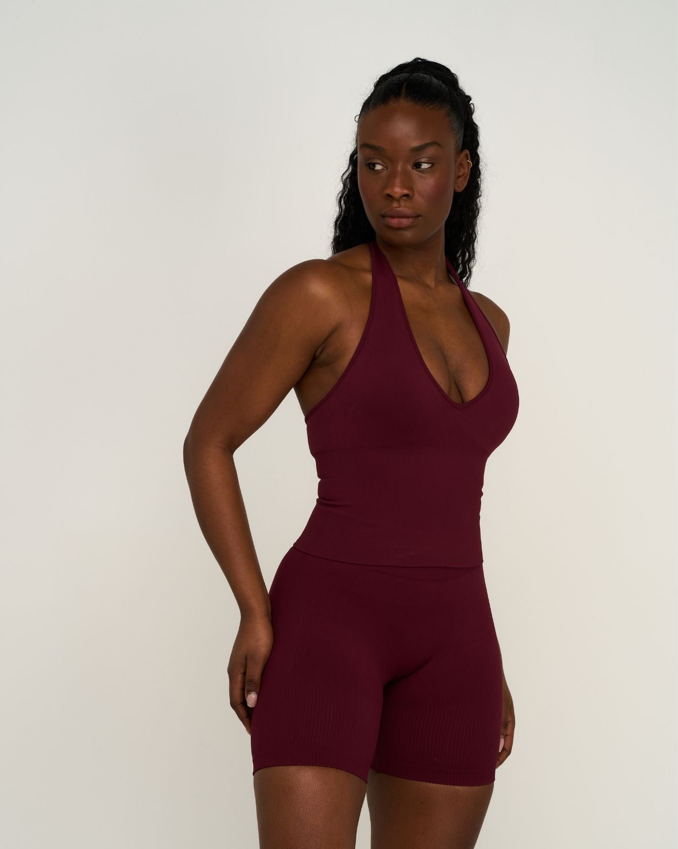 Elevate™ Top Halter Sin Costuras Modelador | Merlot