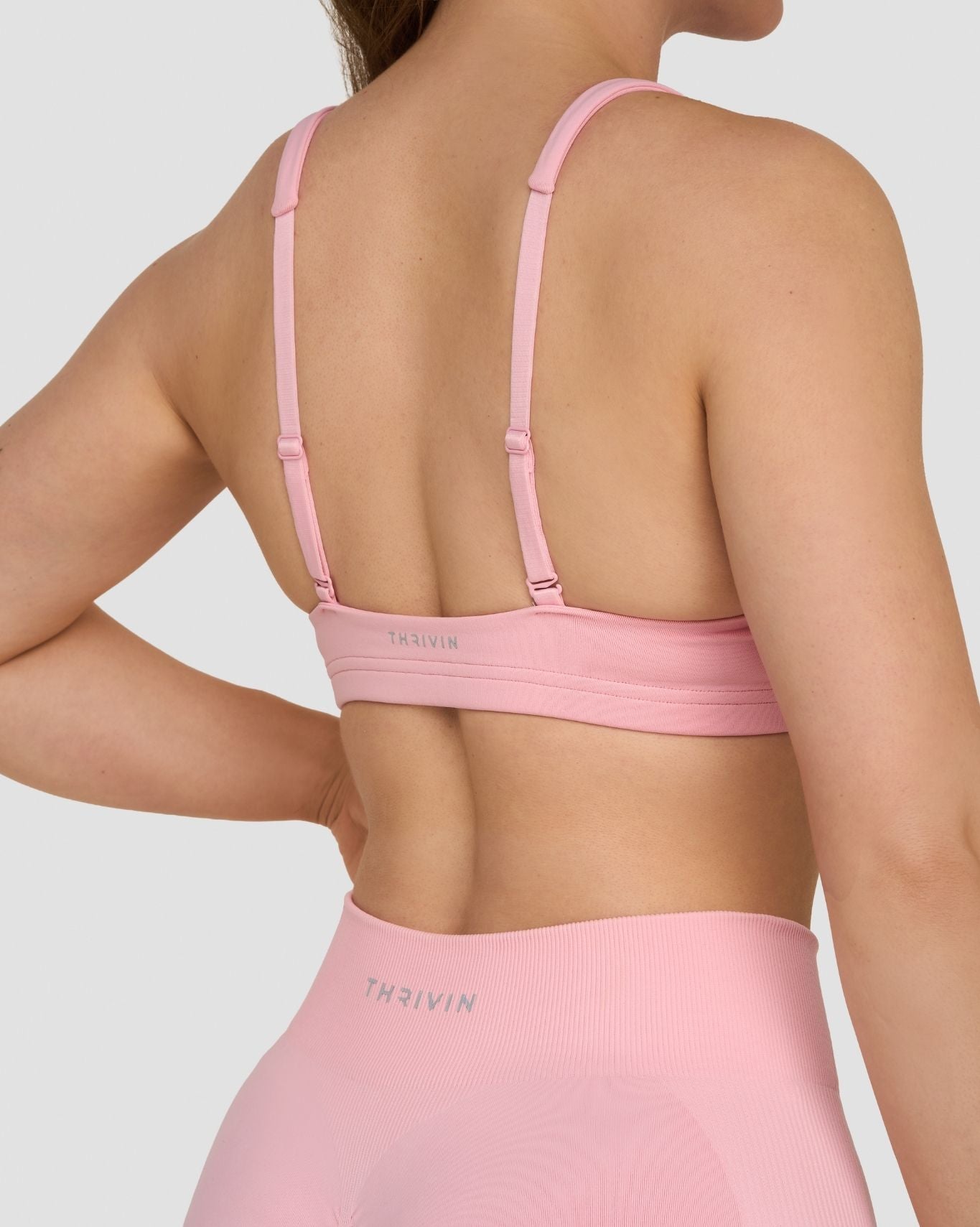 Elevate™ Sculpting Medium Impact Multiway Bra | Cotton Pink