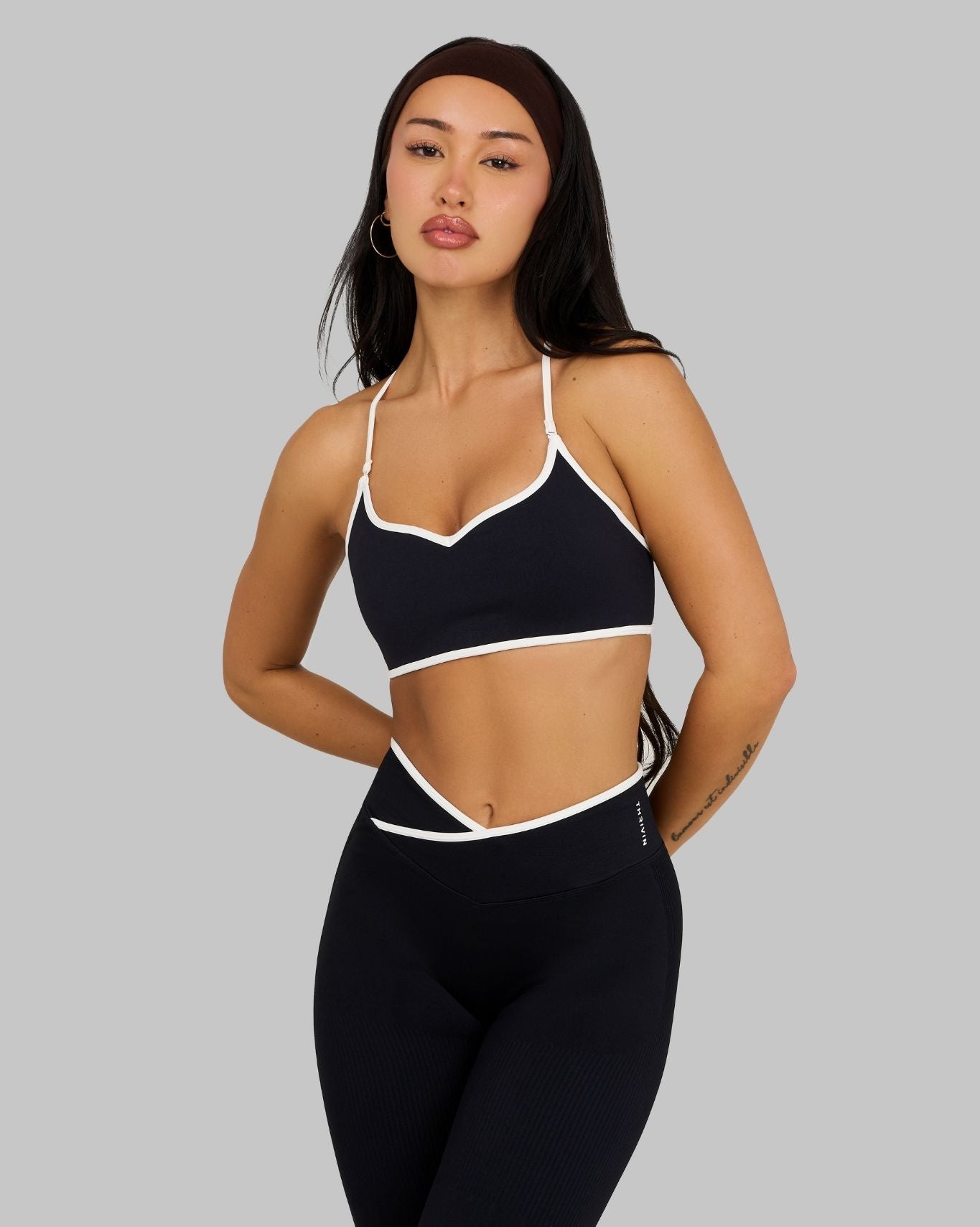 Sujetador Convertible con Escote Corazón Outline | Negro Noche