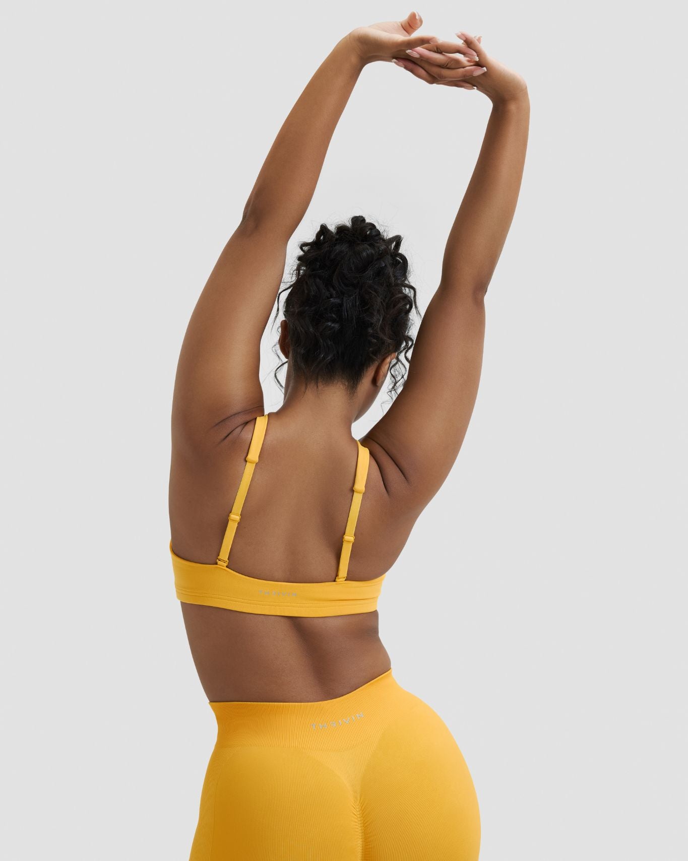Elevate™ Sculpting Medium Impact Multiway Bra | Banana