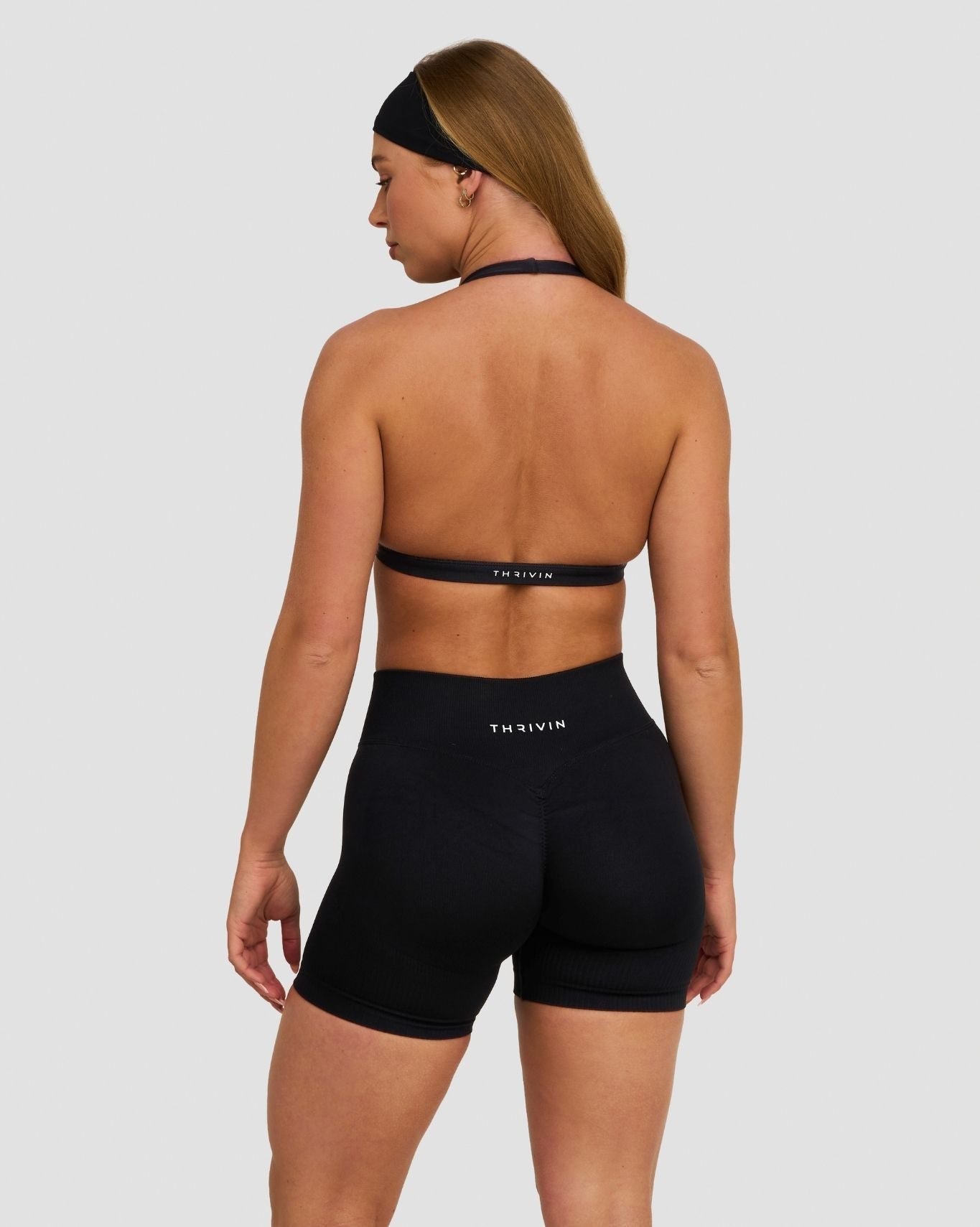 Elevate™ Sculpting Seamless V-Neck Halter Bra | Night Black