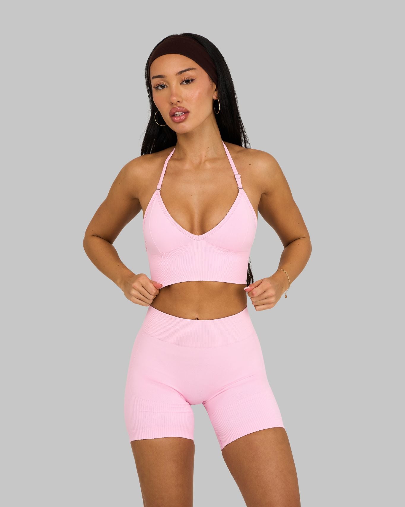 Lottie is 160cm and wears a size XS.