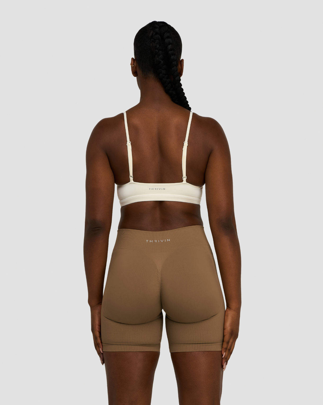 Elevate™ Sculpting Seamless Scoop Neck Bra | Cream