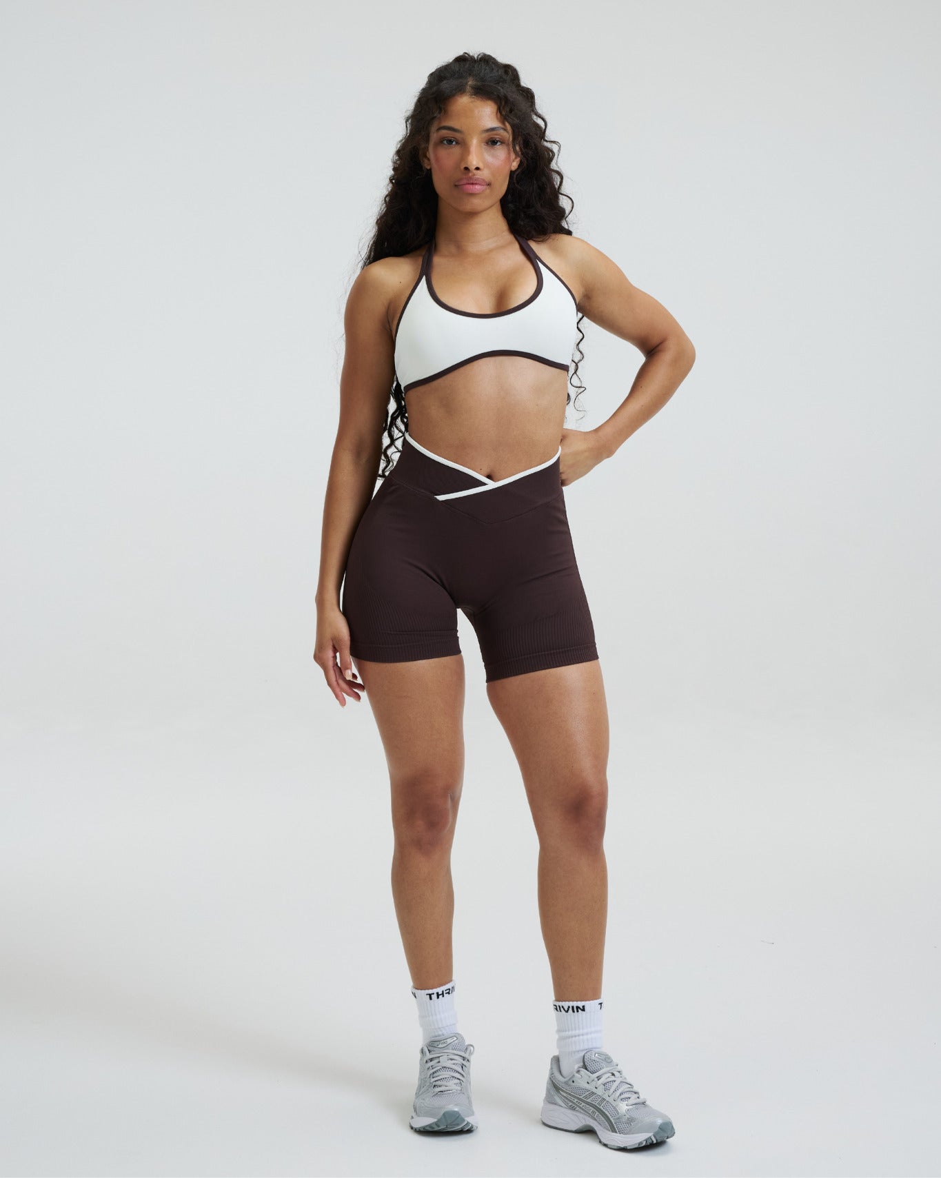 Elevate™ Outline Short Scrunch Shorts | Coffee