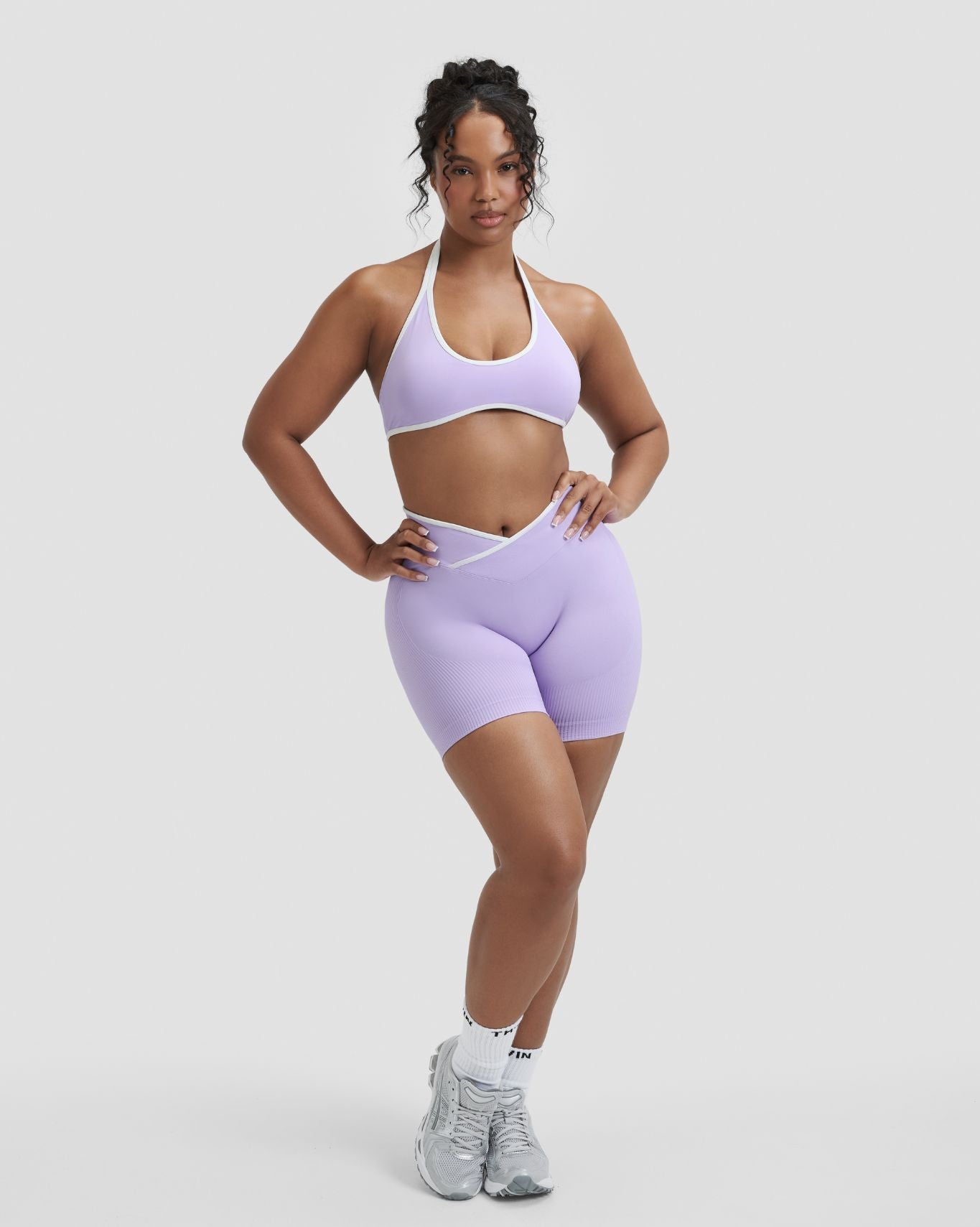 Elevate™ Outline Short Scrunch Shorts | Lilac