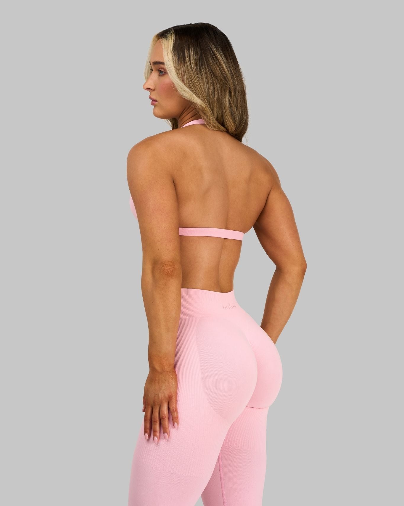 Elevate™ Sujetador Halter Esculpidor Sin Costuras con Escote en V | Rosa Algodón