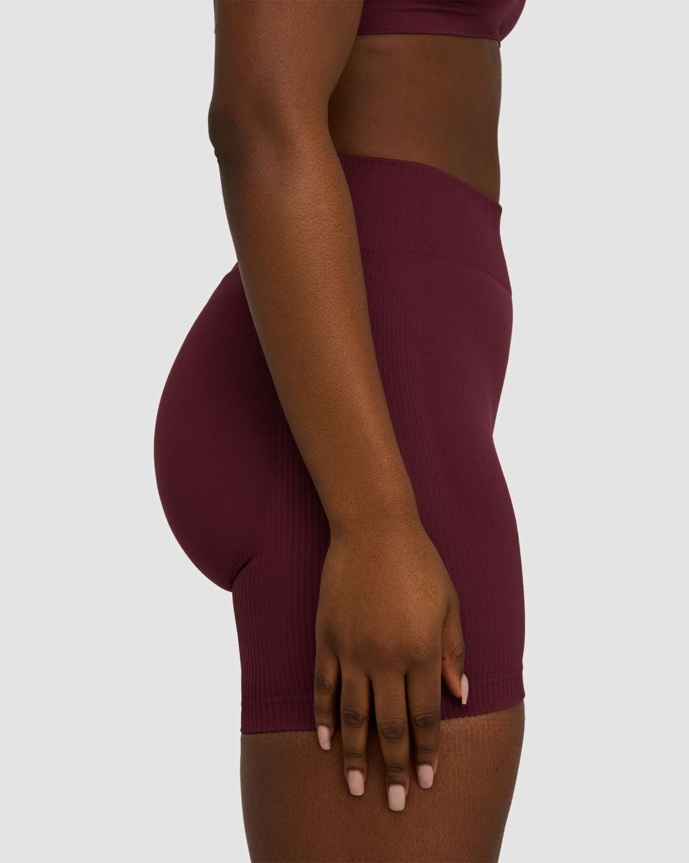 Elevate™ Sculpting Mid Waist Scrunch Shorts | Merlot
