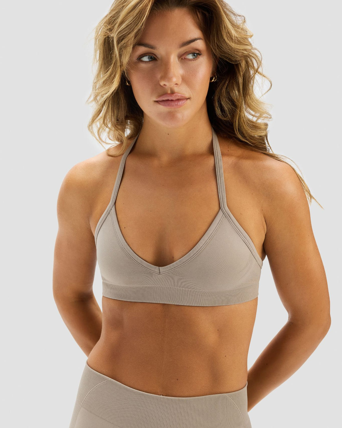 Elevate™ Sujetador Halter Ajustable Sin Costuras Moldeador | Latte