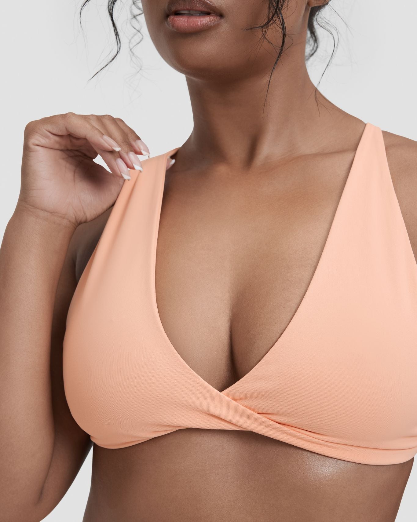Elevate™ Sculpting Seamless Twisted Bra | Melon Ice