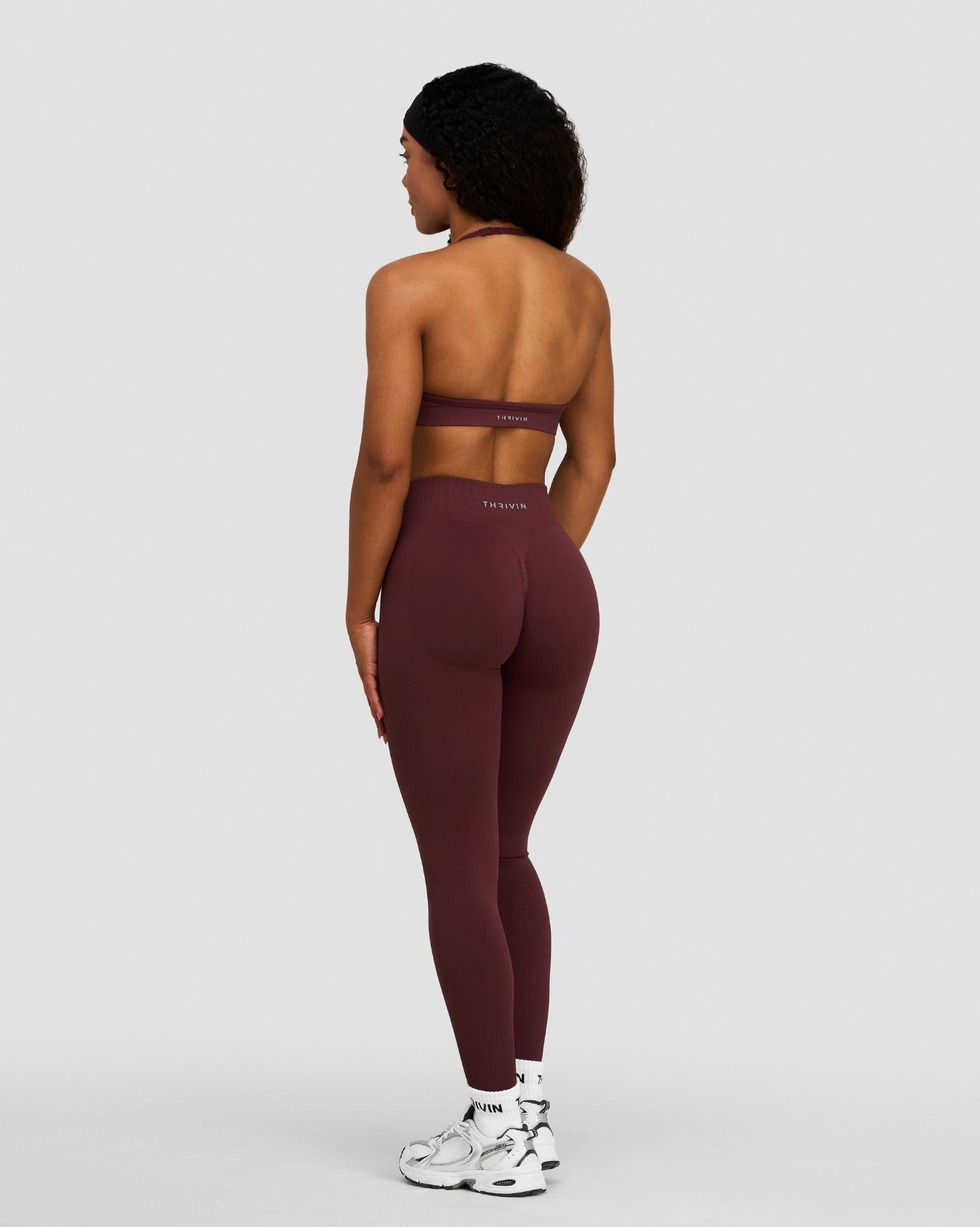 Elevate™ Sujetador Halter Ajustable, Sin Costuras y de Modelado | Malva Oscura