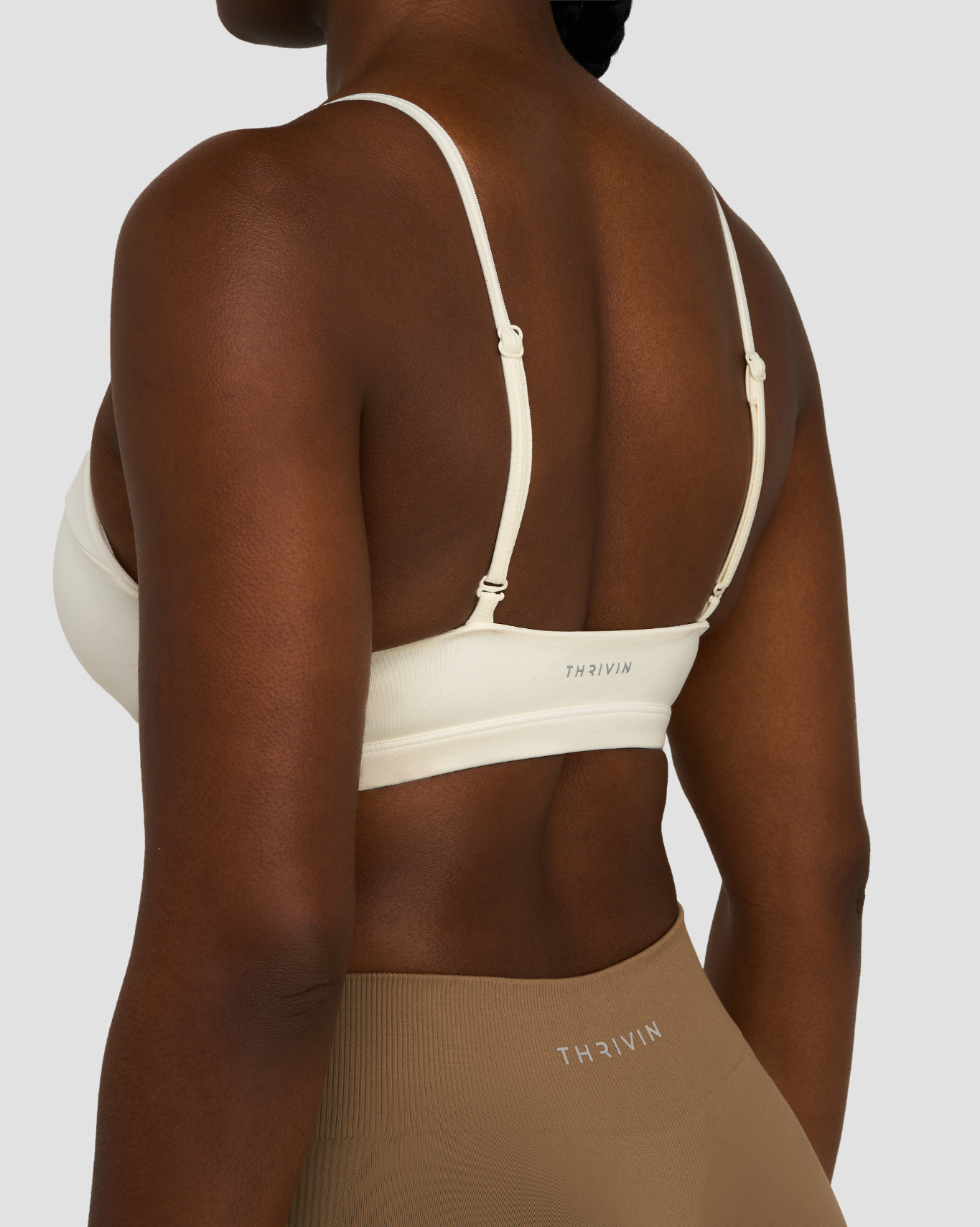 Elevate™ Sculpting Seamless Scoop Neck Bra | Cream