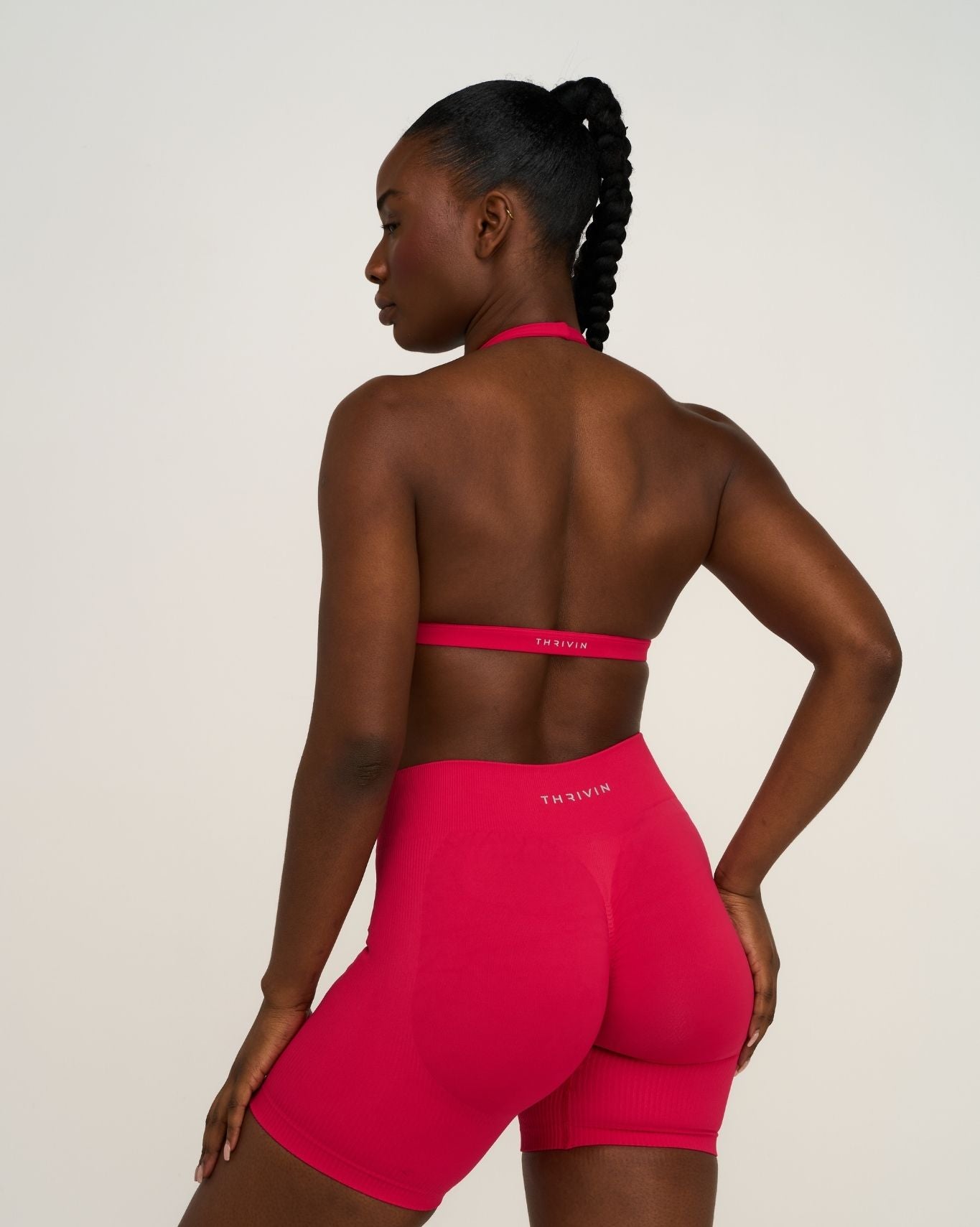 Elevate™ Sujetador Esculpteador Sin Costuras con Escote en V y Estilo Halter | Fresa