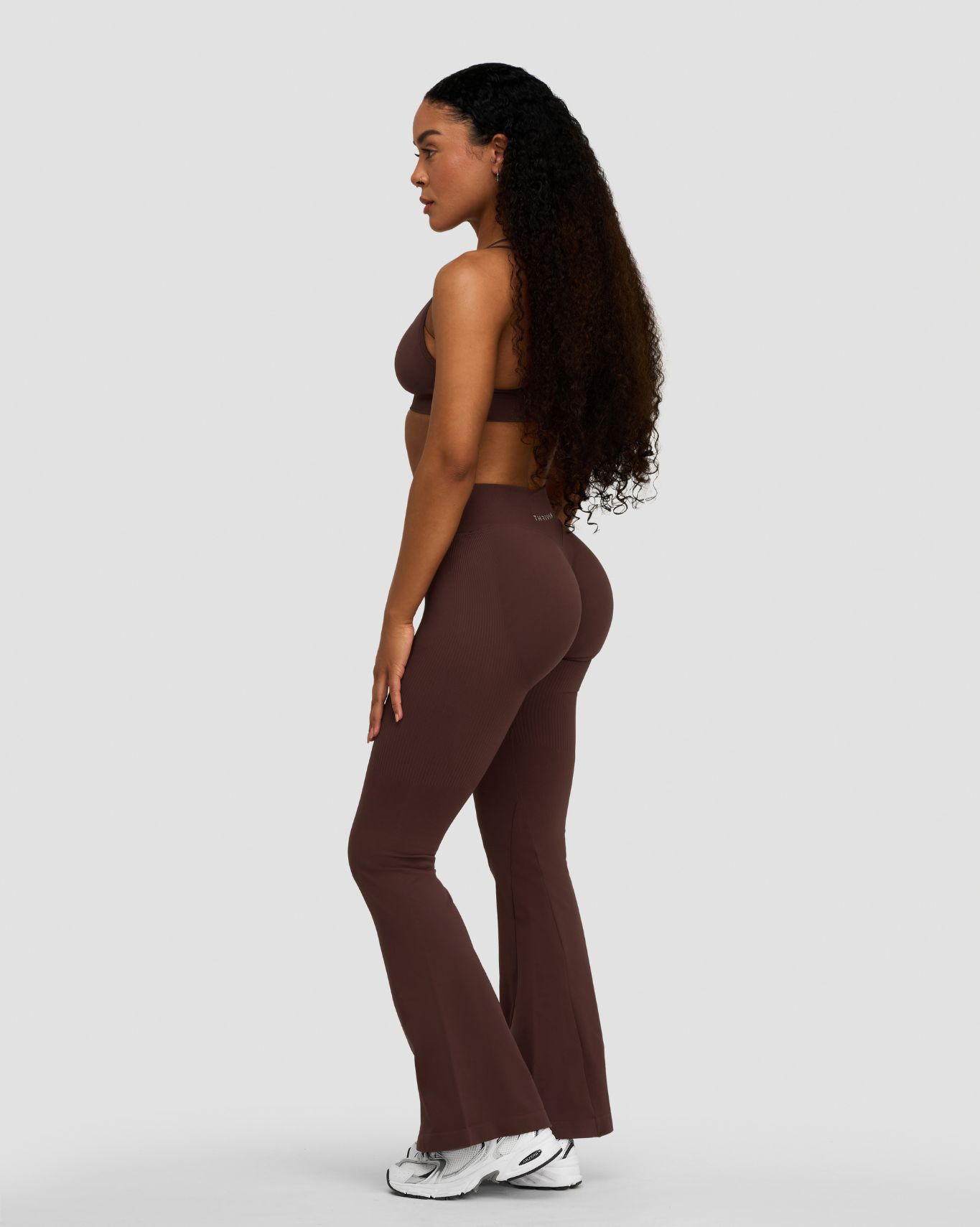 Elevate™ Sculpting Mid V-Waist Scrunch Flare | Dark Mauve