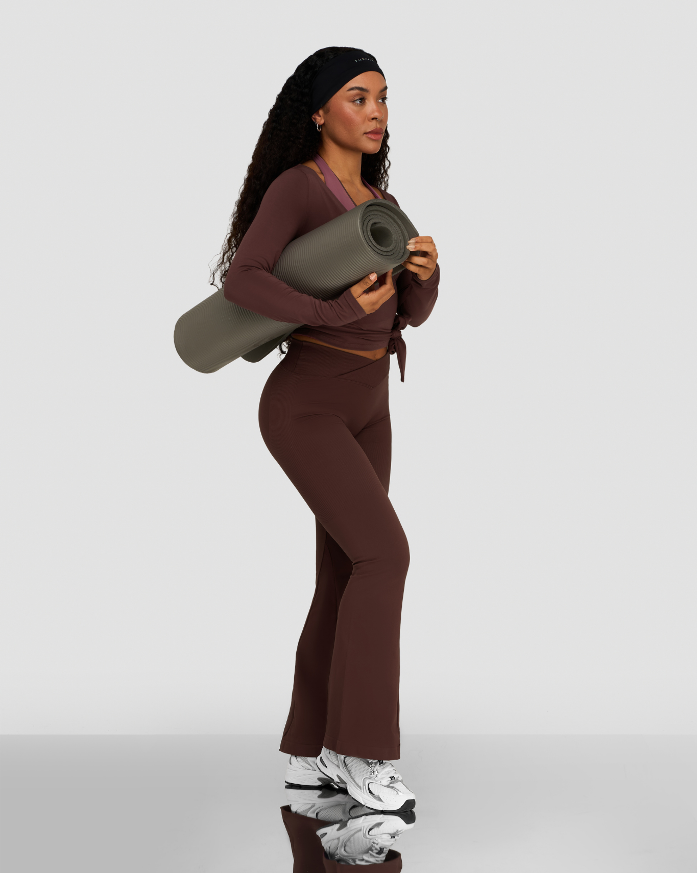 Elevate™ Sculpting Mid V-Waist Scrunch Flare | Dark Mauve