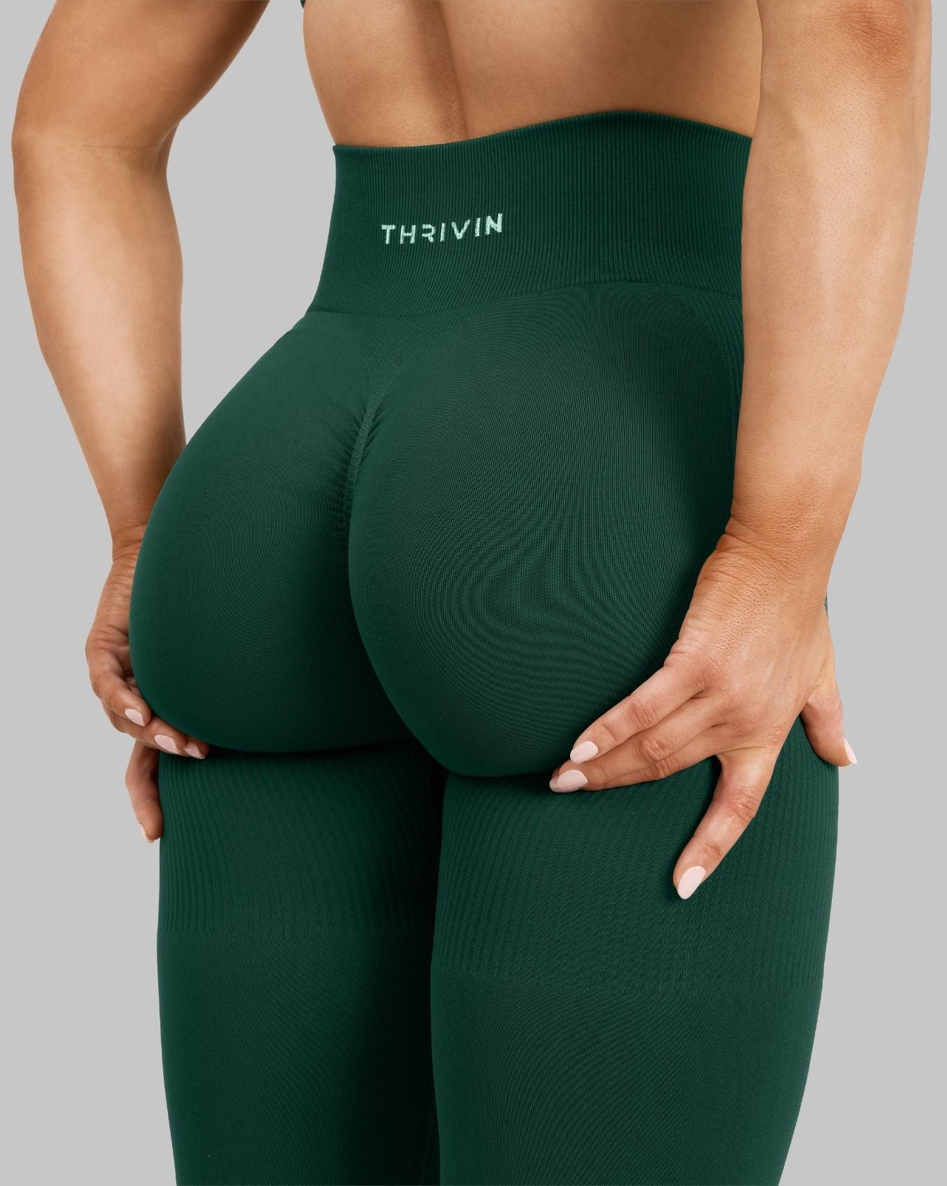 Elevate™ Leggings de Modelado de Cintura Alta con Fruncido | Verde Pino