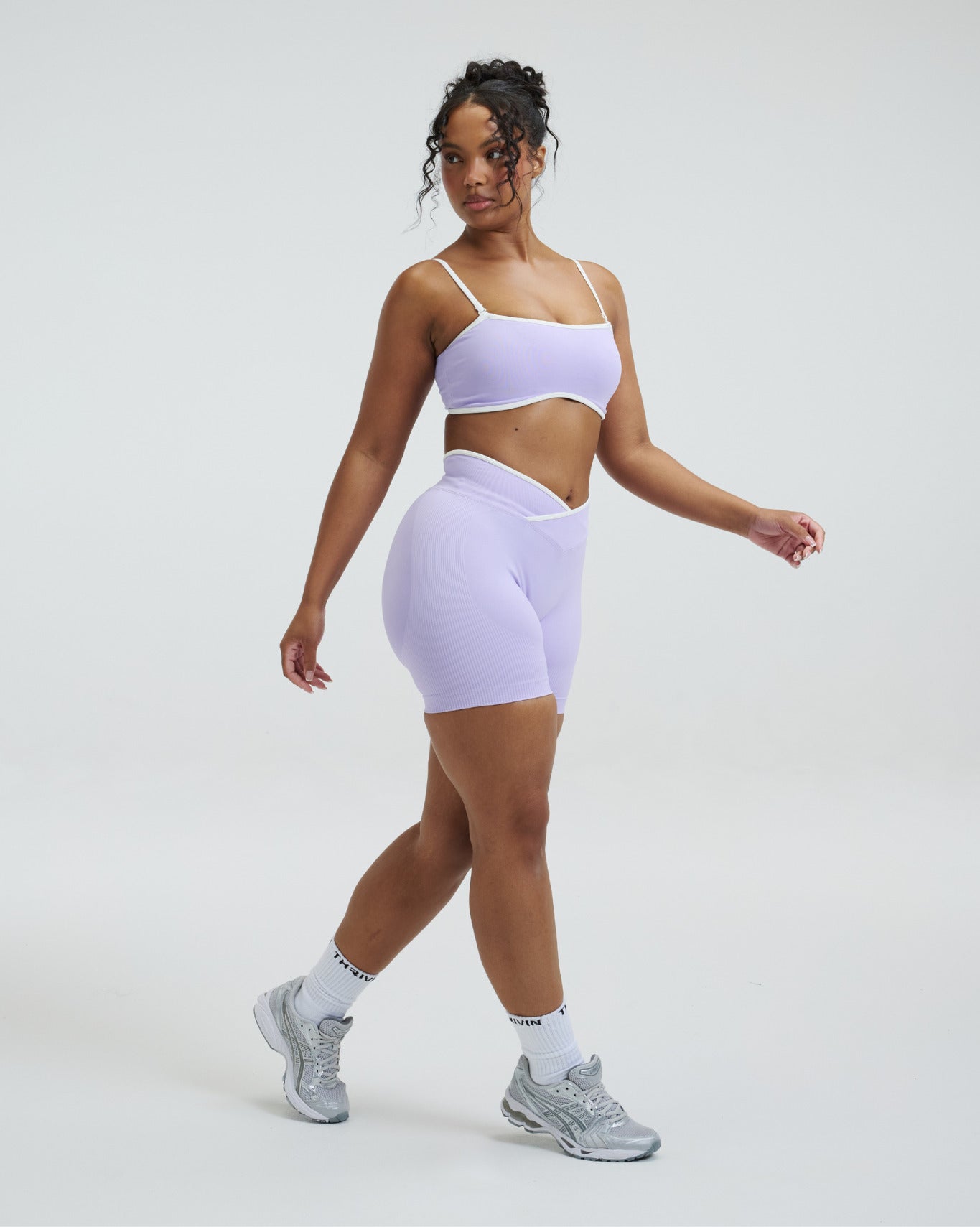 Elevate™ Outline Bandeau Bra | Lilac