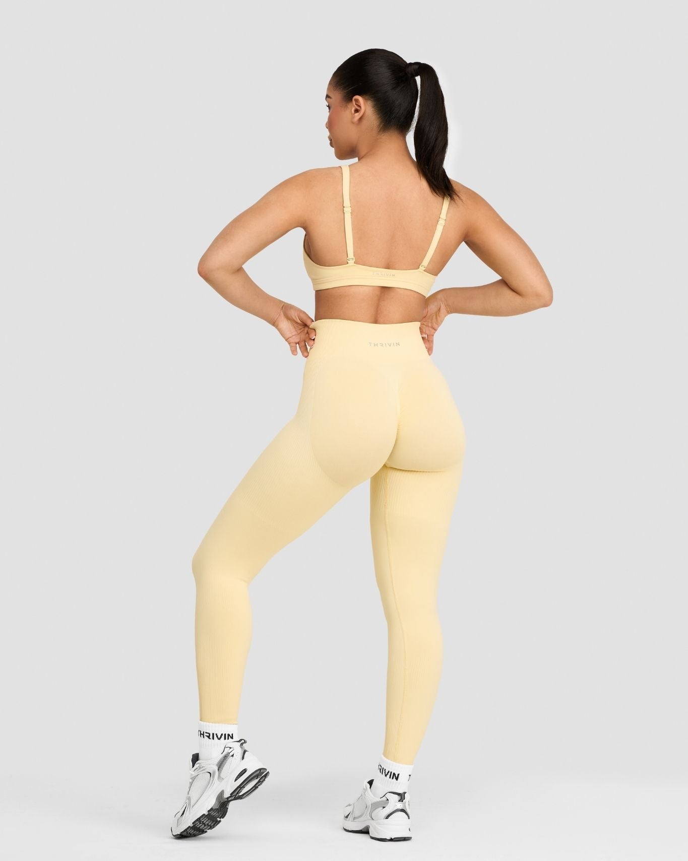 Elevate™ Mallas Modeladoras de Cintura Alta con Fruncido | Golden Butter
