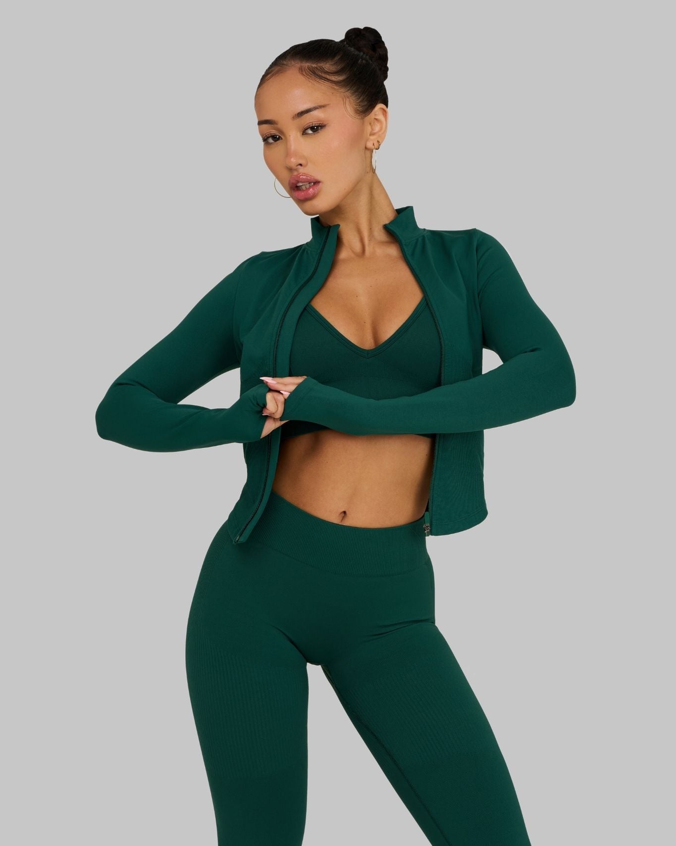 Elevate™ Sculpting Mid Waist Scrunch Leggings | Pine Green
