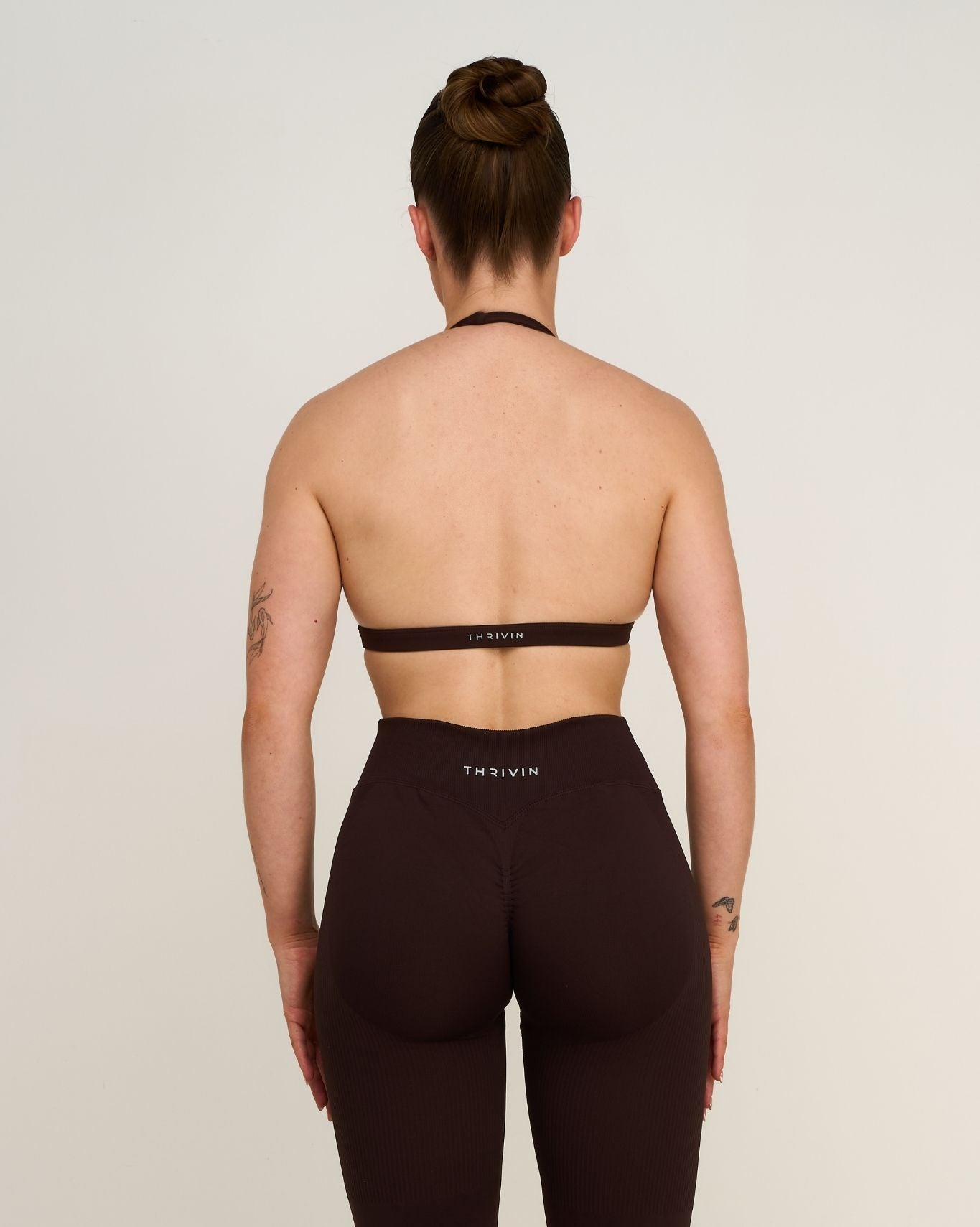 Elevate™ Sculpting Seamless V-Neck Halter Bra | Coffee