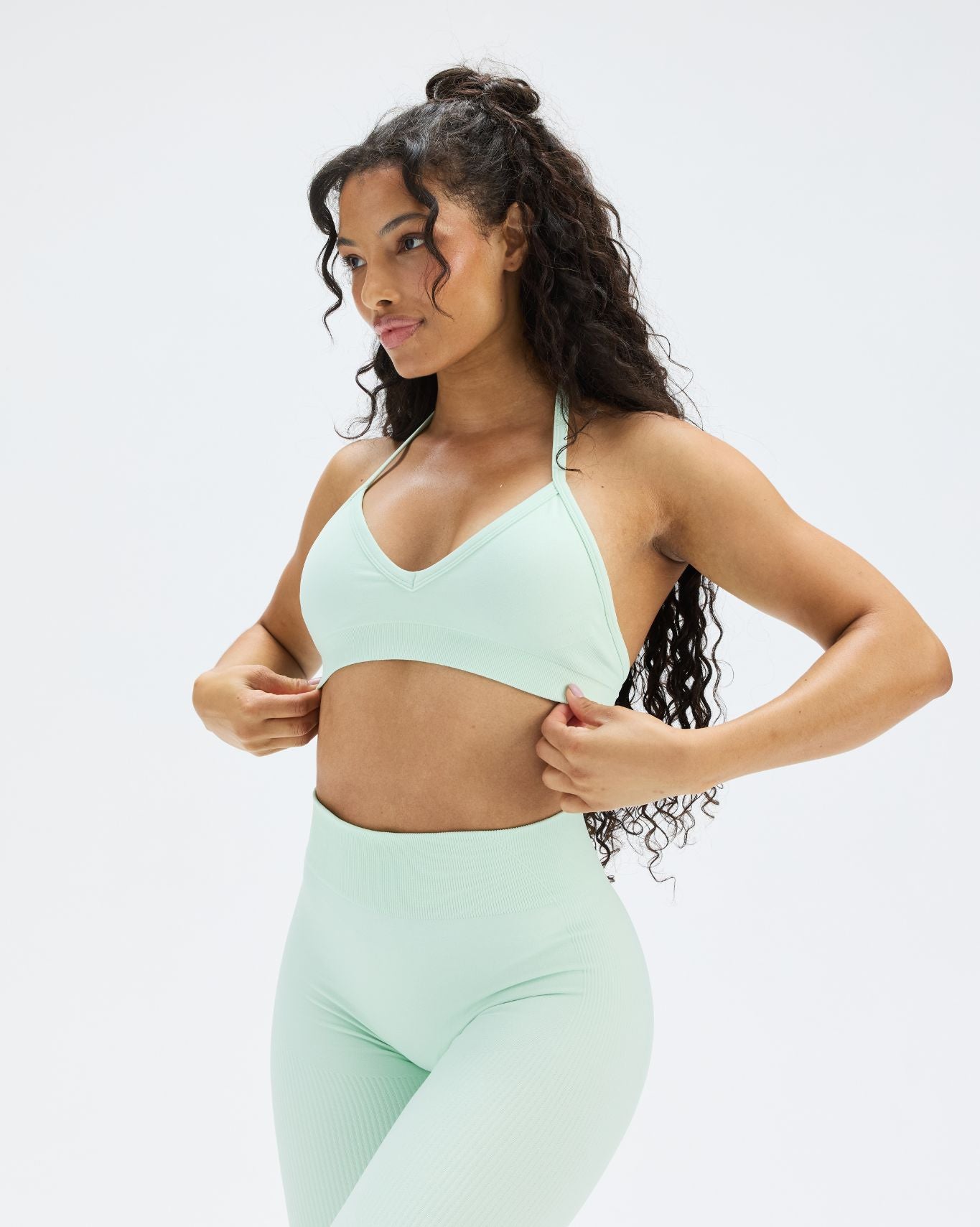 Elevate™ Sculpting Seamless Adjustable Halter Bra | Mint Julep