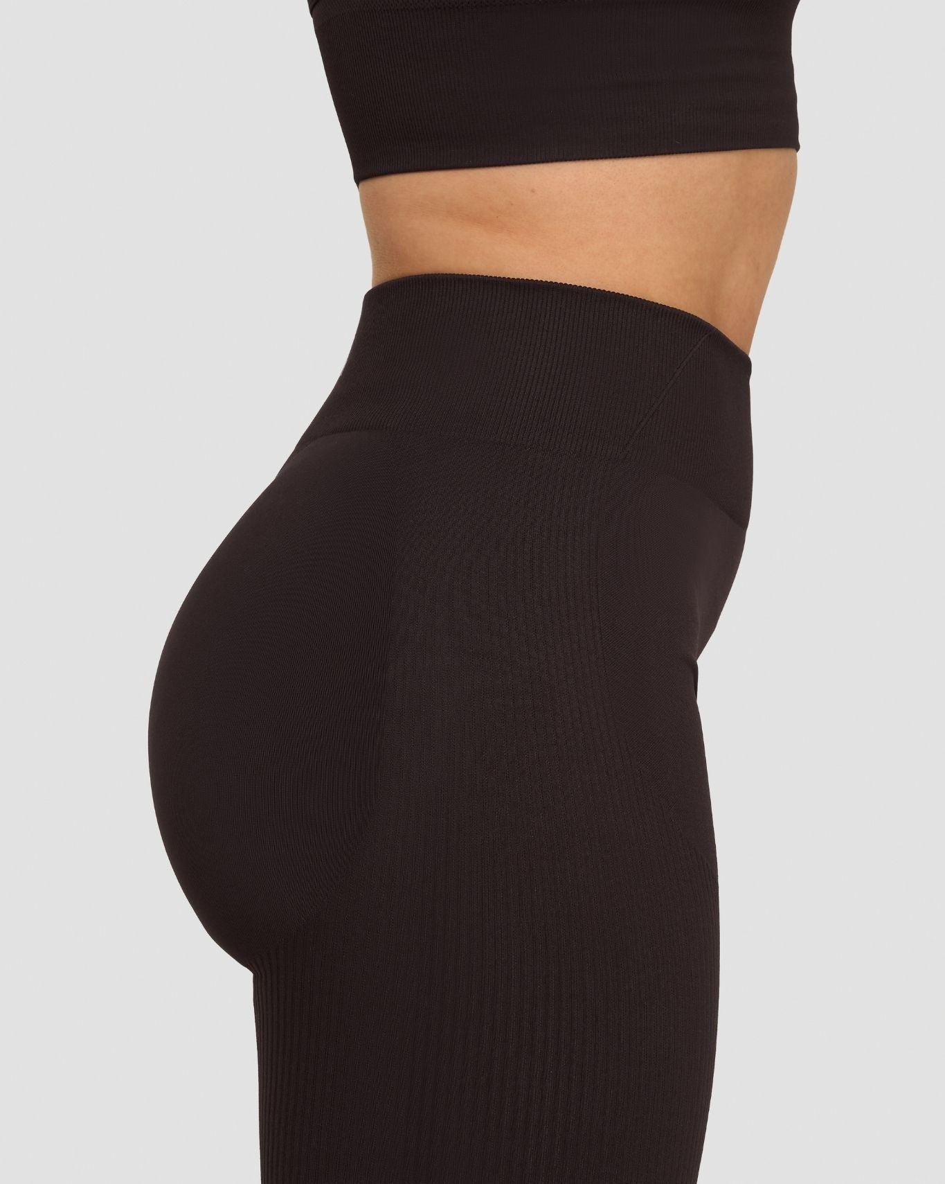 Elevate™ Sculpting Mid Waist Scrunch Leggings | Coffee