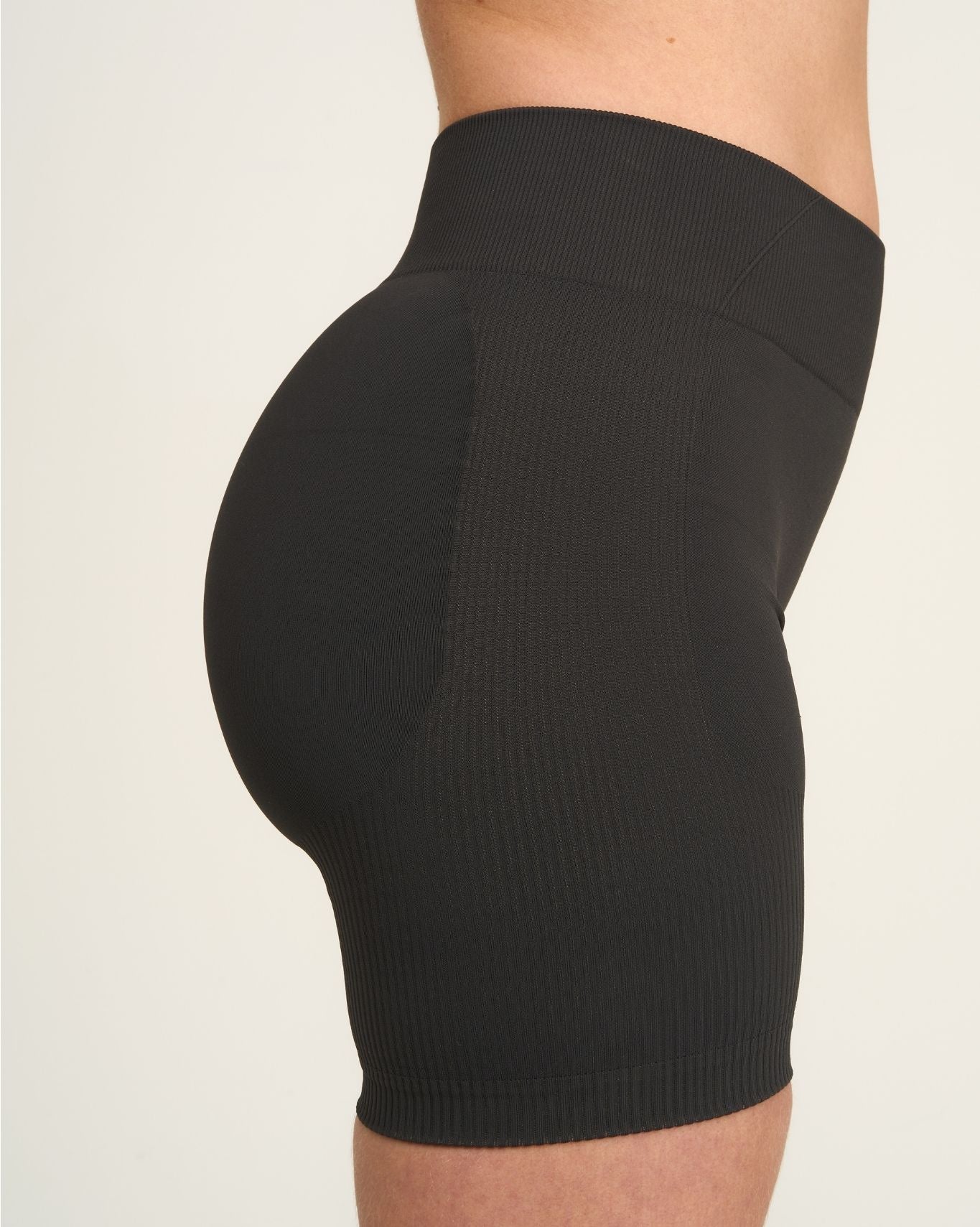 Elevate™ Sculpting Mid Waist Scrunch Shorts | Charcoal Grey