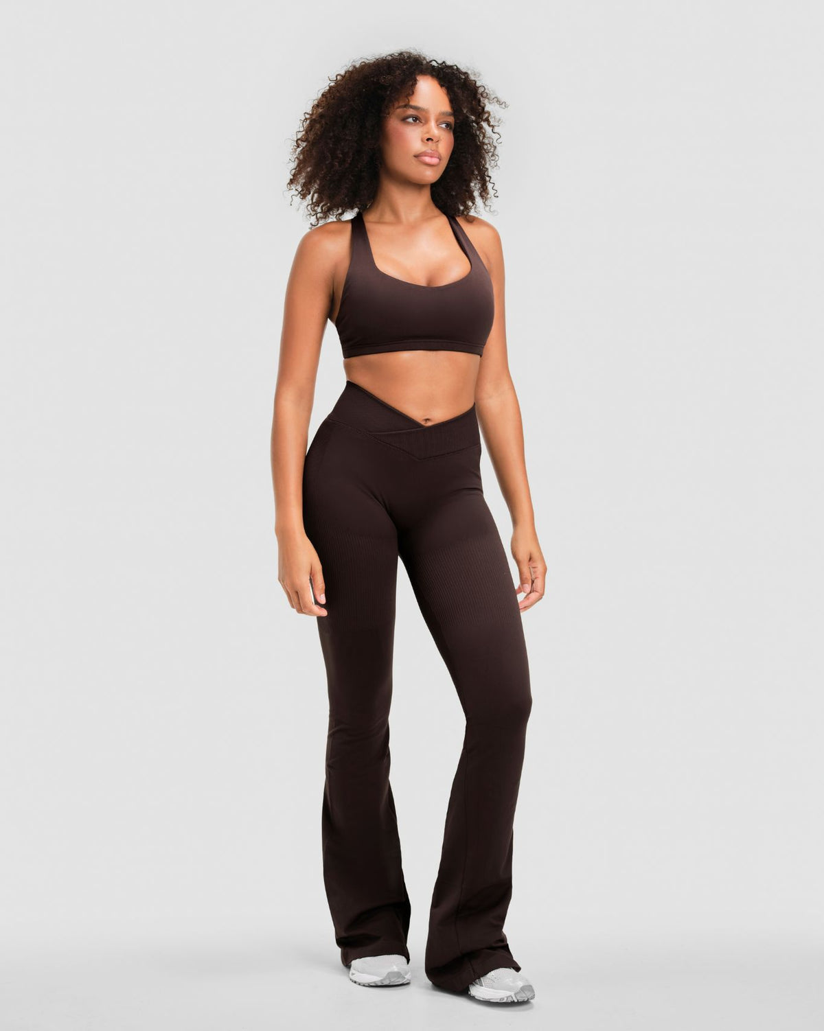 Elevate™ Sculpting Mid V-Waist Flare Leggings | Coffee