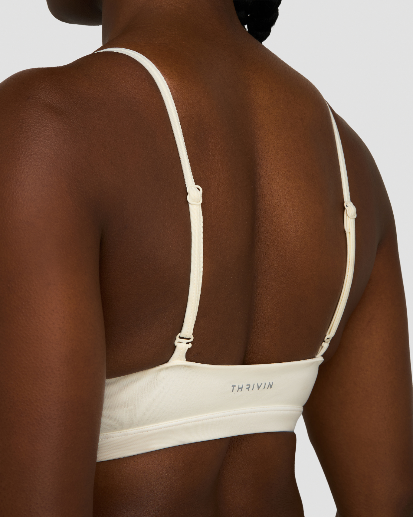 Elevate™ Sculpting Seamless Scoop Neck Bra | Cream