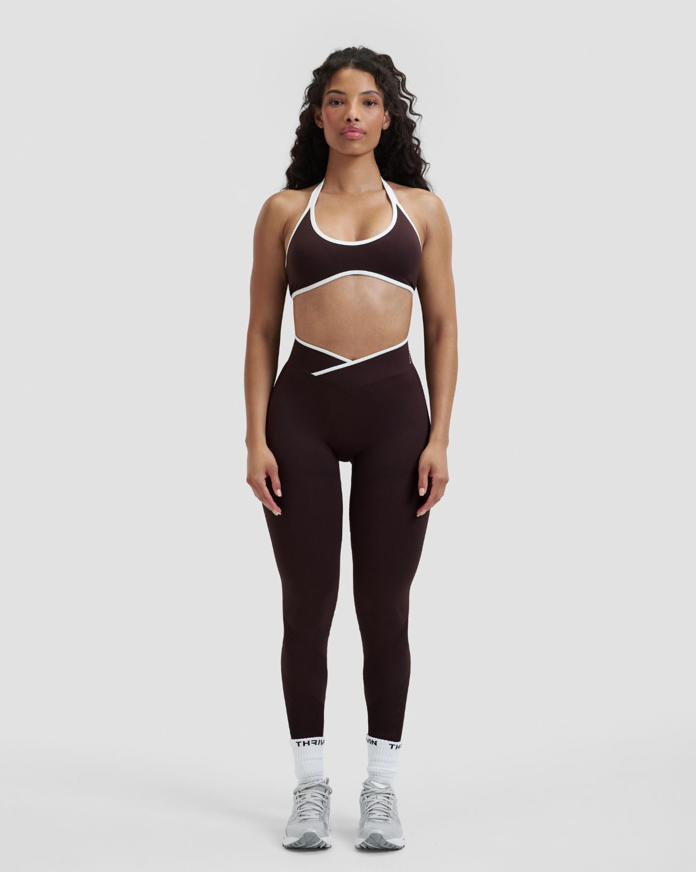 Elevate™ Outline V High Waist Leggings | Coffee