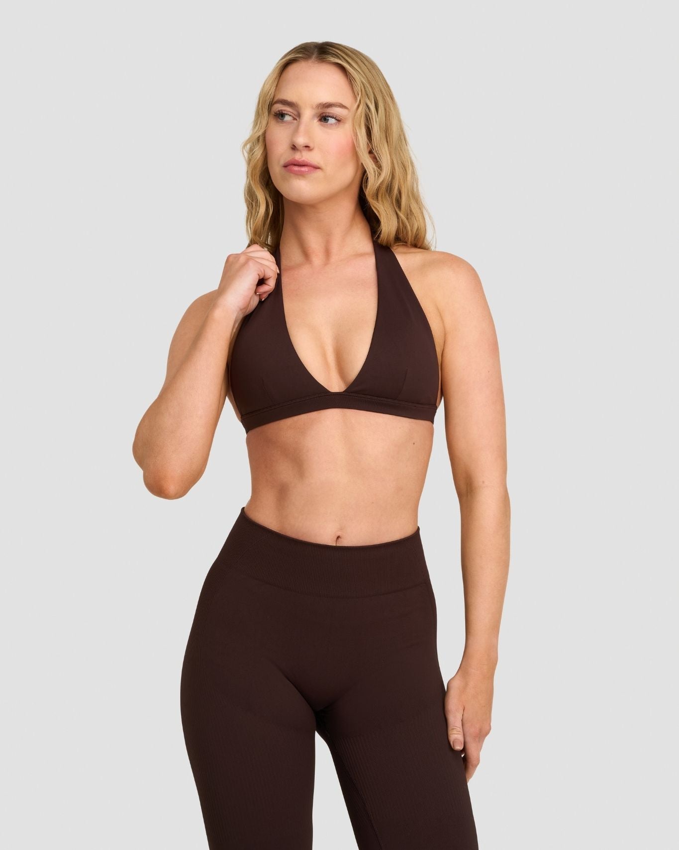 Elevate™ Sculpting Seamless V-Neck Halter Bra | Coffee
