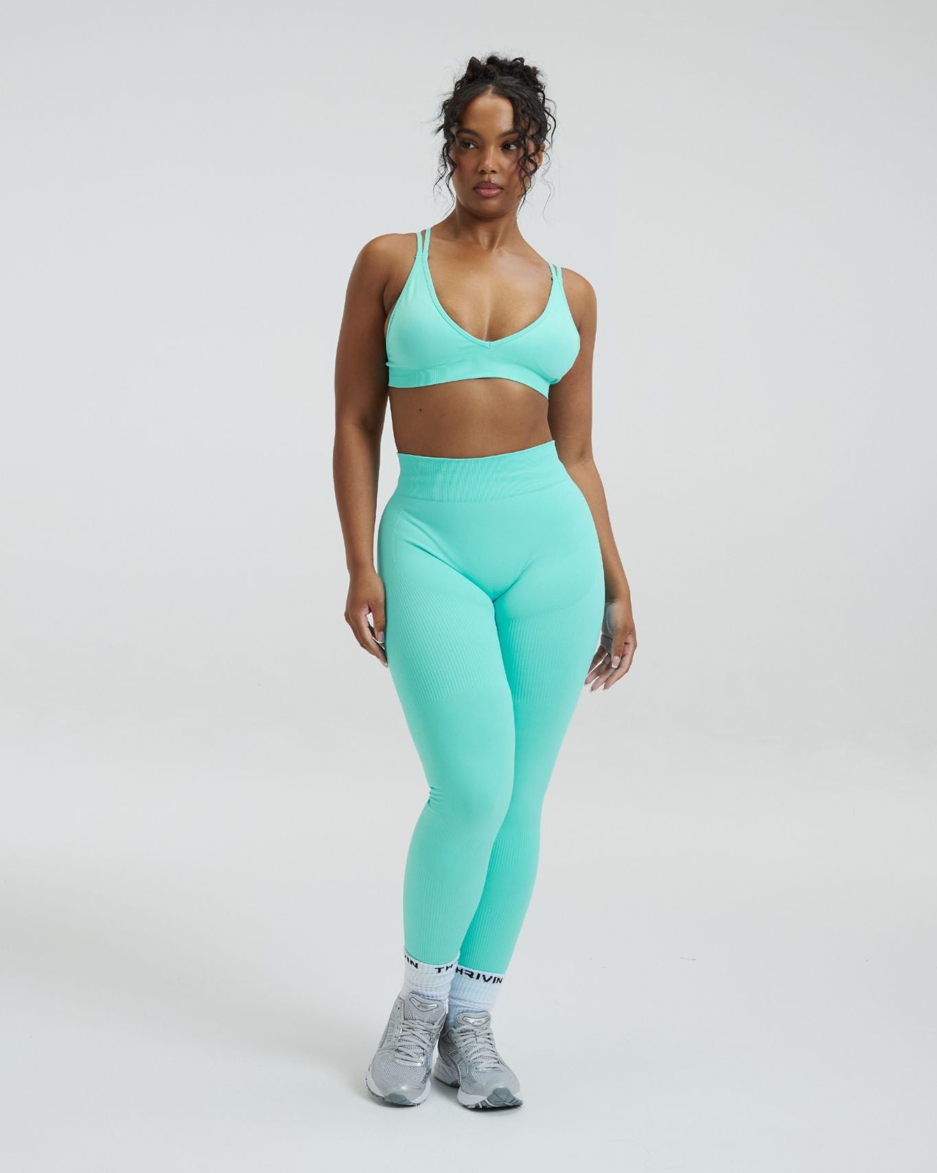Elevate™ Leggings Esculpidores de Cintura Media con Fruncido | Clear Tides
