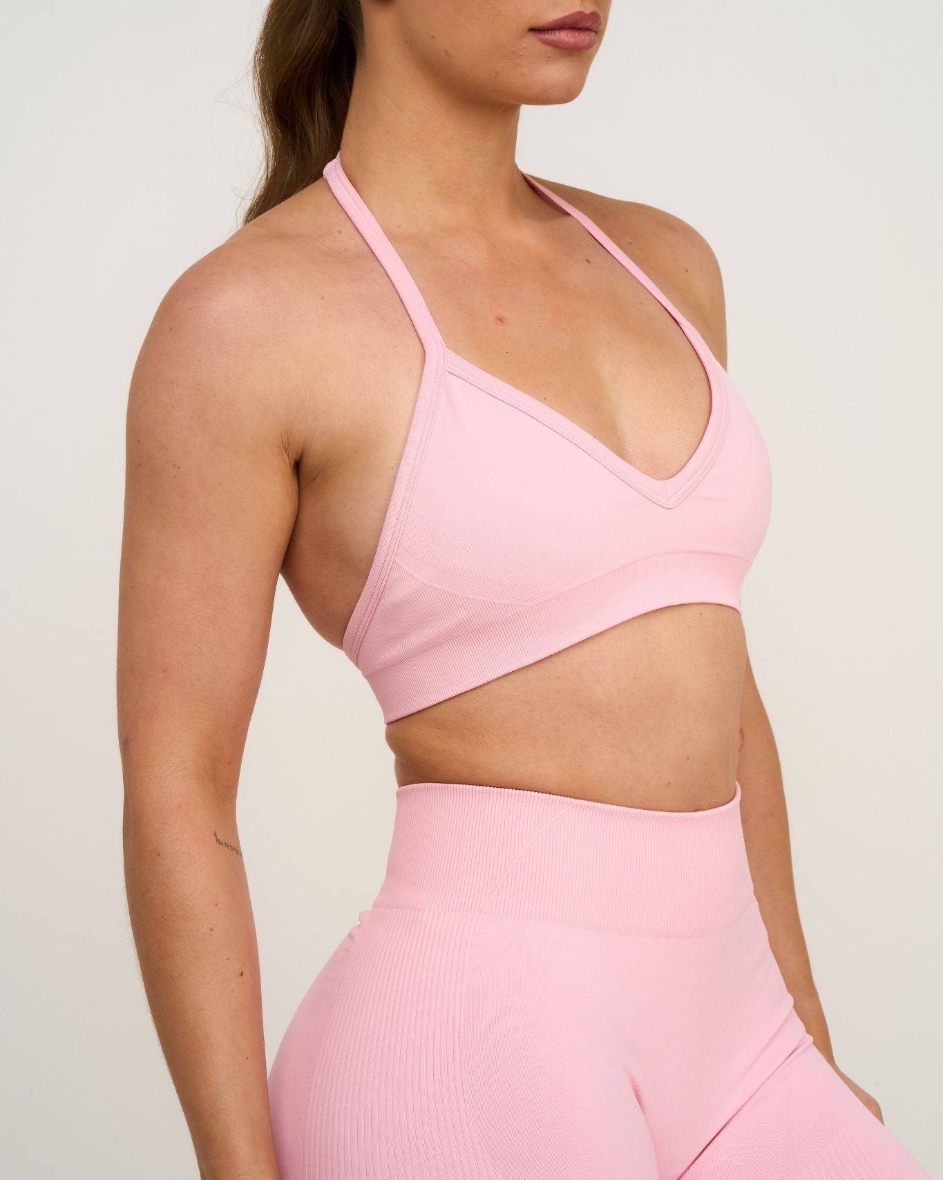 Elevate™ Sculpting Seamless Adjustable Halter Bra | Cotton Pink