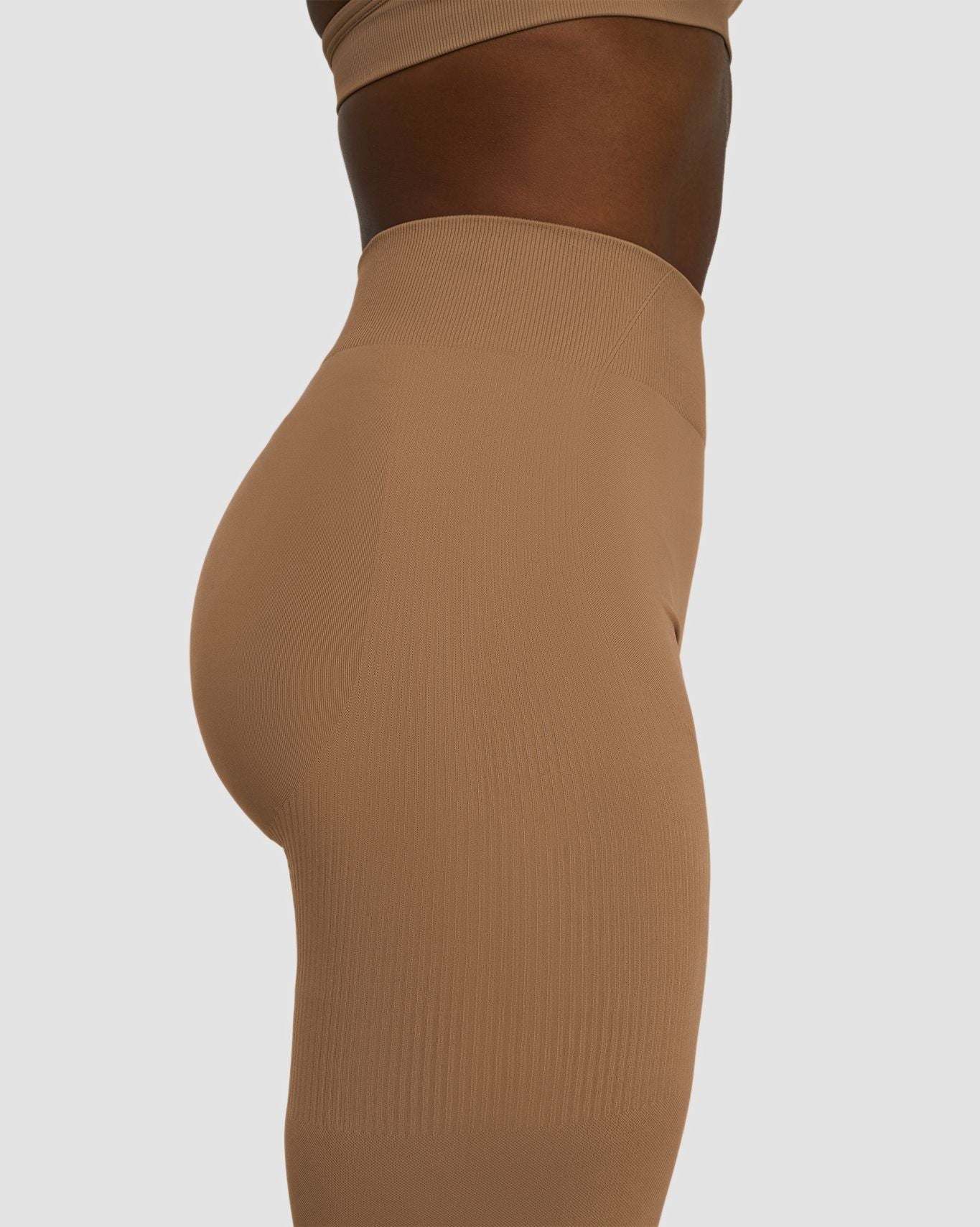 Elevate™ Sculpting Mid Waist Scrunch Leggings | Toffee