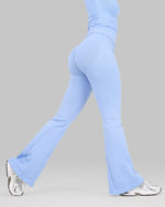 Rachel is 165cm and wears a size XS (Regular).