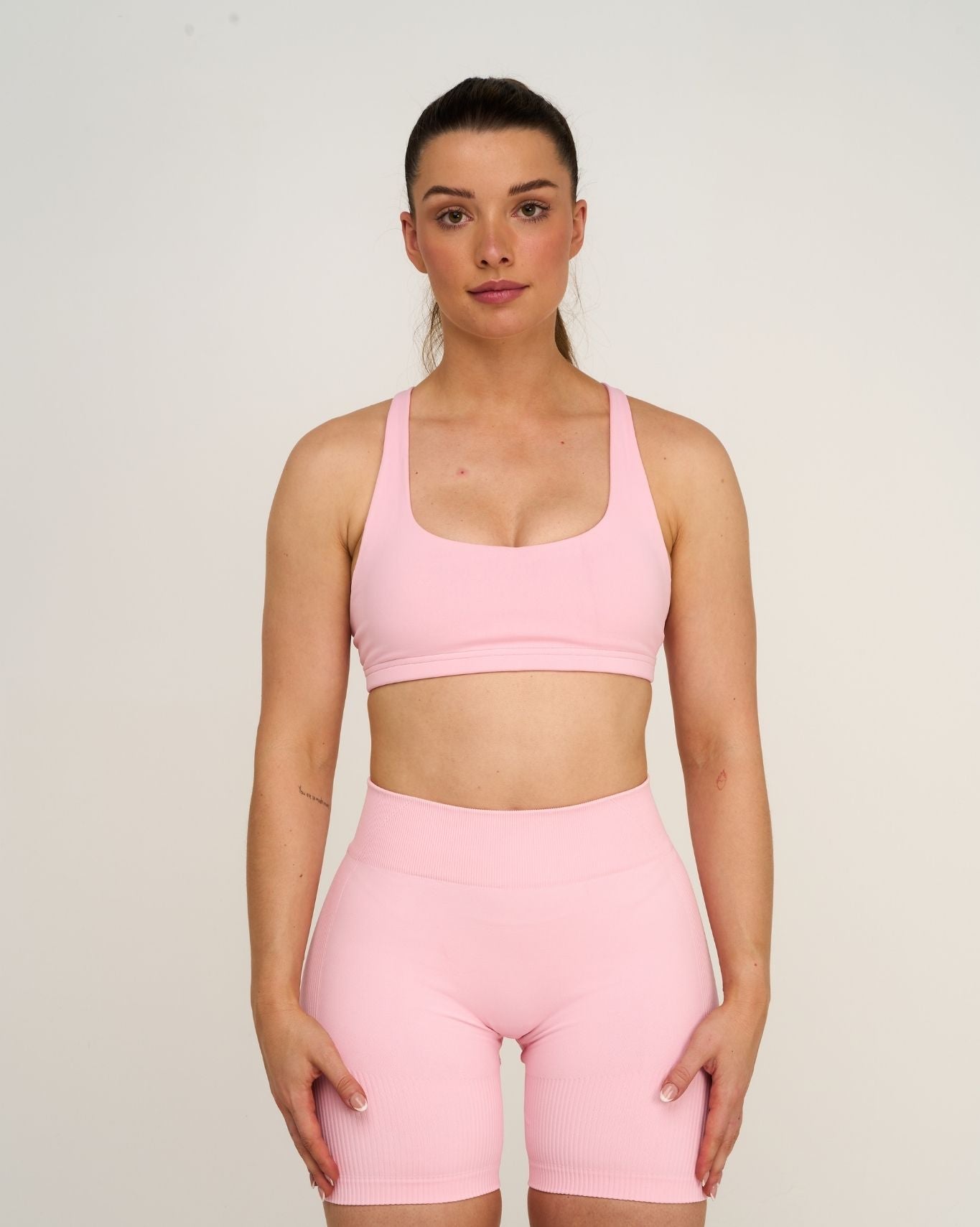 Elevate™ Sculpting Medium Impact Multiway Bra | Cotton Pink