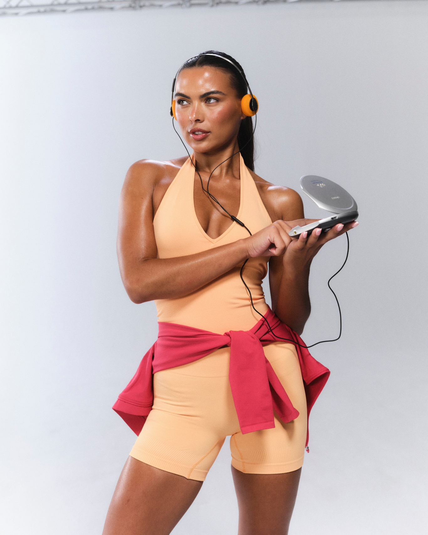 Elevate™ Sculpting Seamless Halterneck Top | Melon Ice