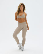 Elevate™ Sculpting Mid Waist Scrunch Leggings | Latte