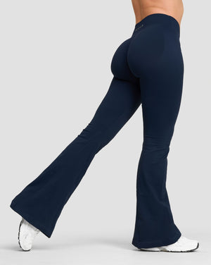 Elevate™ Sculpting Mid V-Waist Flare Leggings | Midnight Navy