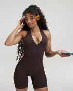 Elevate™ Todo en Uno Moldeador con Escote Halter | Café